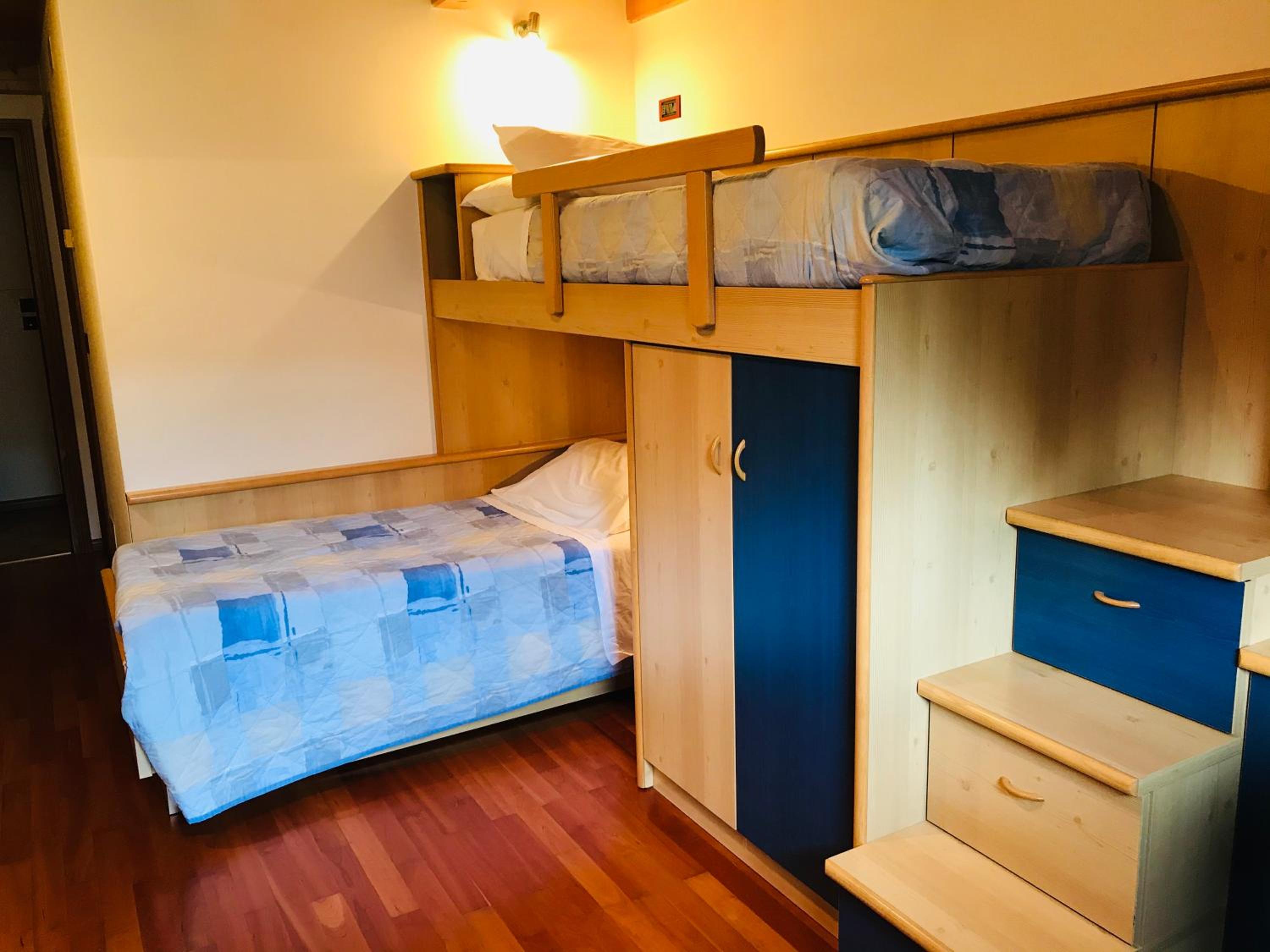 Large Single Room photo 1