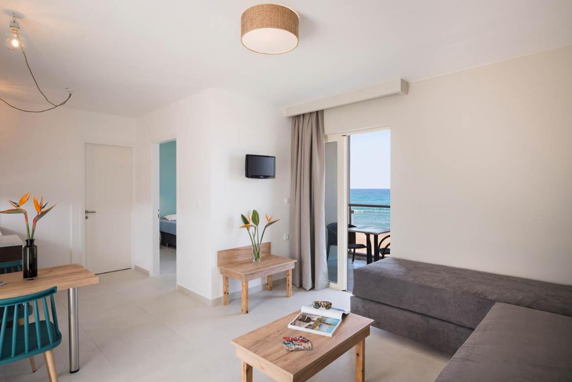One-Bedroom Apartment with Sea View