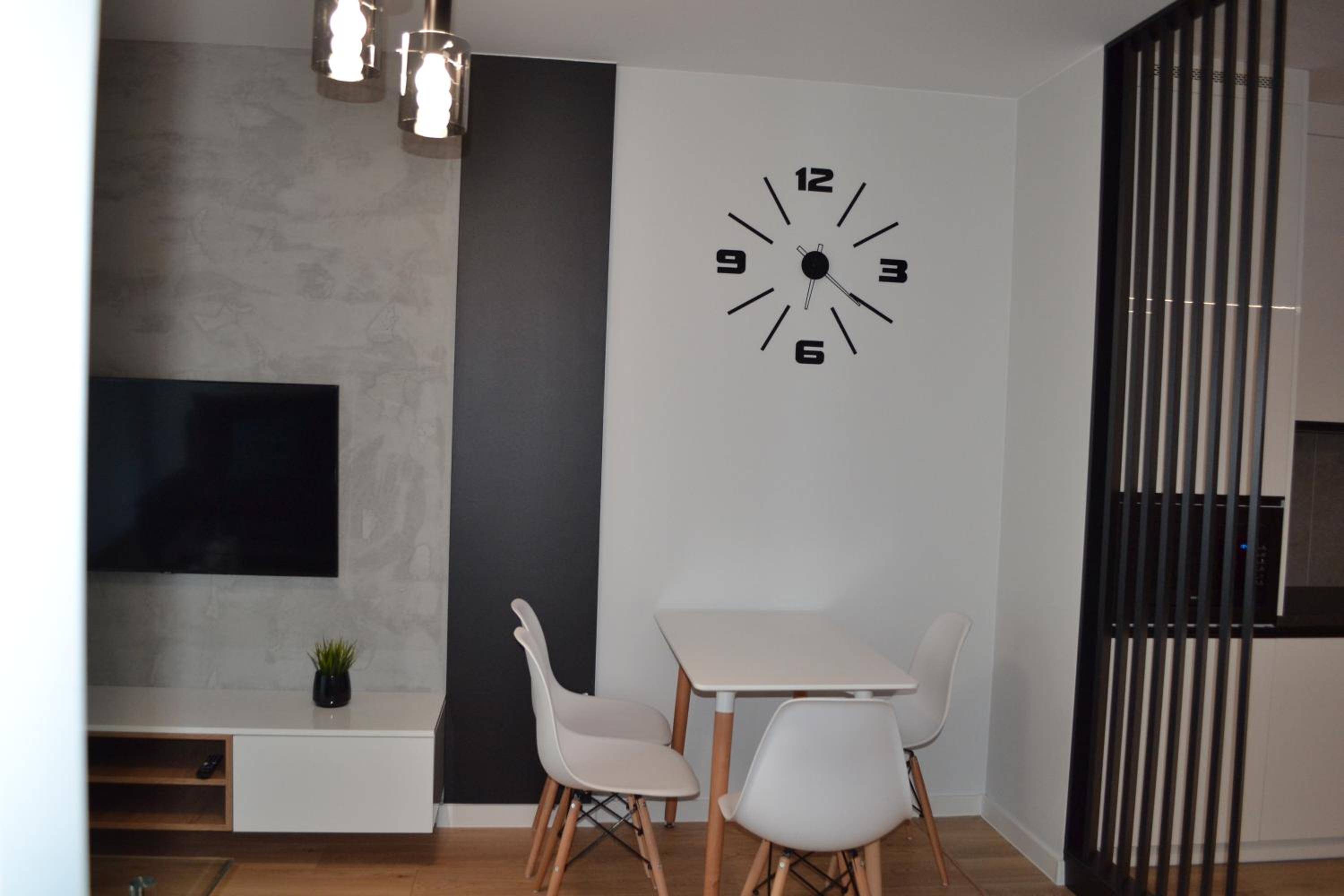 One-Bedroom Apartment - Photo 5