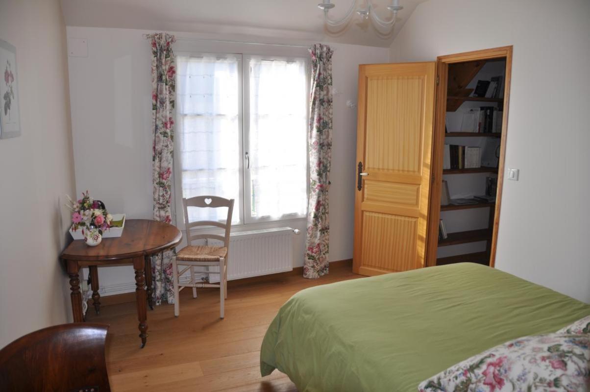 Double Room - Photo 5