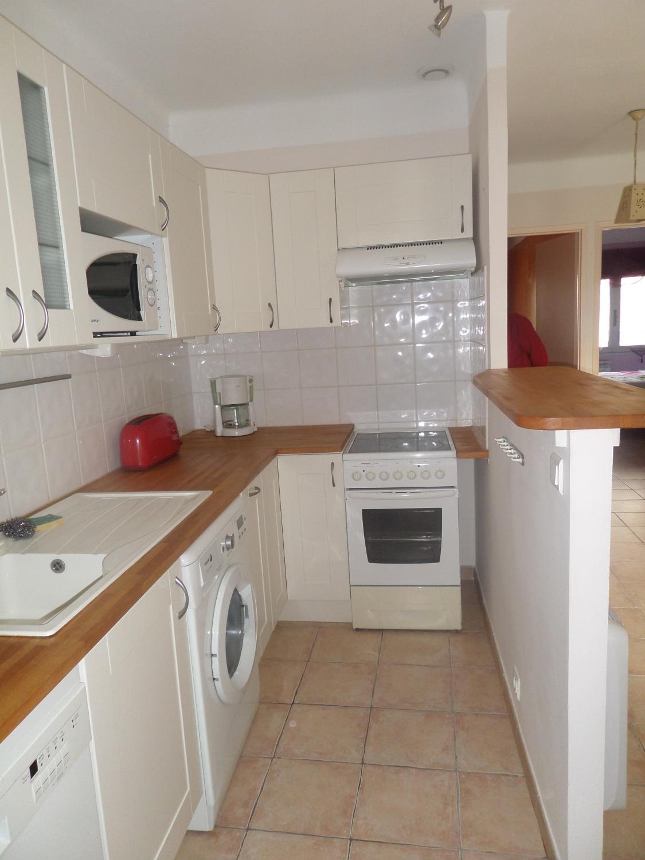 Two-Bedroom Apartment - Photo 15