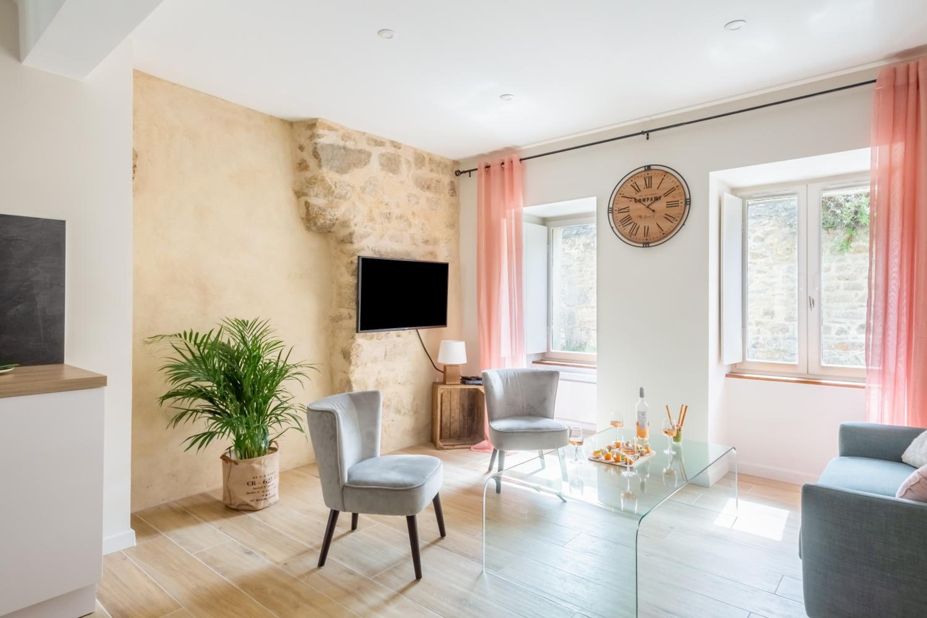 Apartment - Ground Floor photo 1