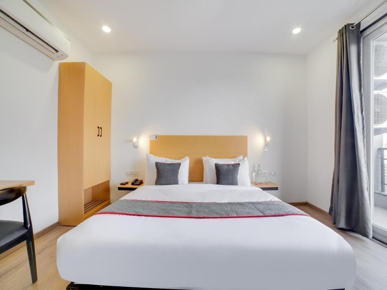 Double or Twin Room - Photo 7