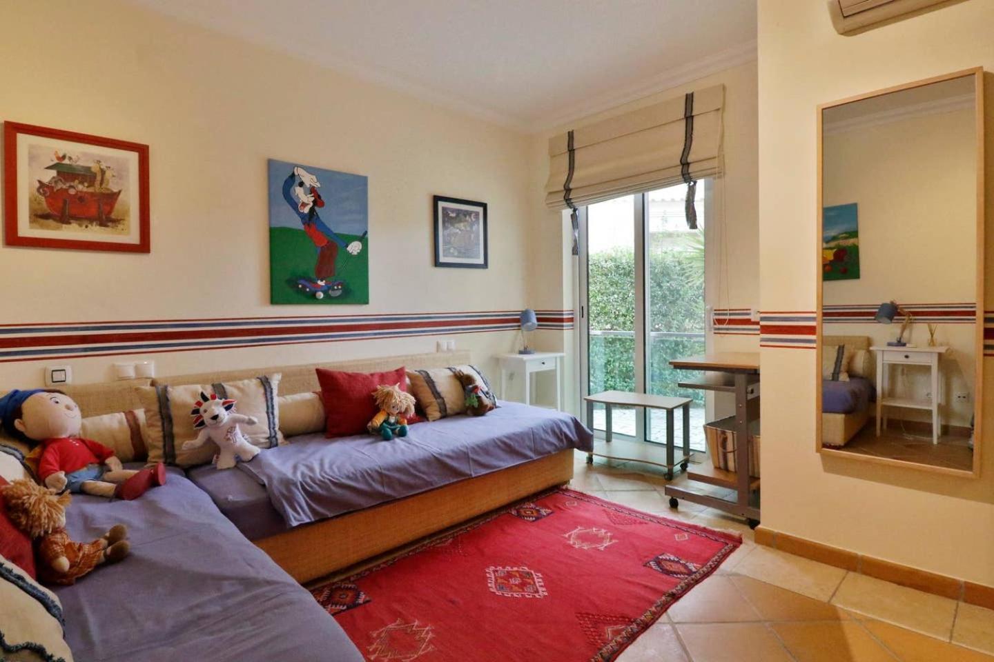 Villa photo 1