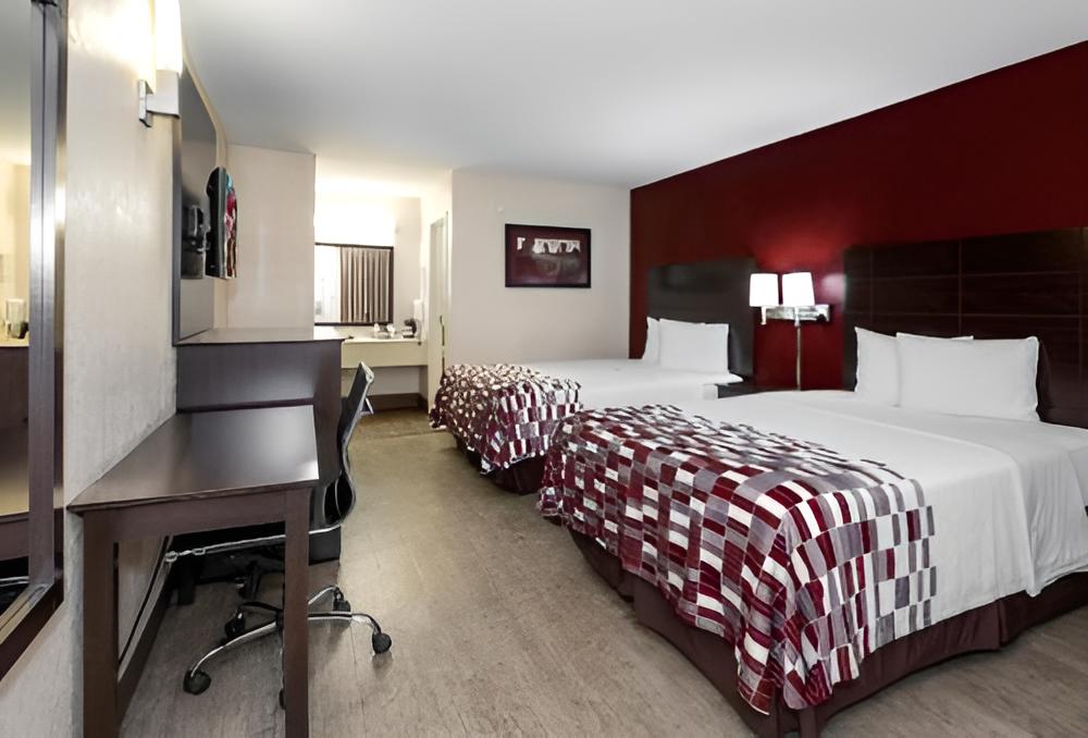 Deluxe Queen Room with Two Queen Beds - Disability Access/Non-Smoking