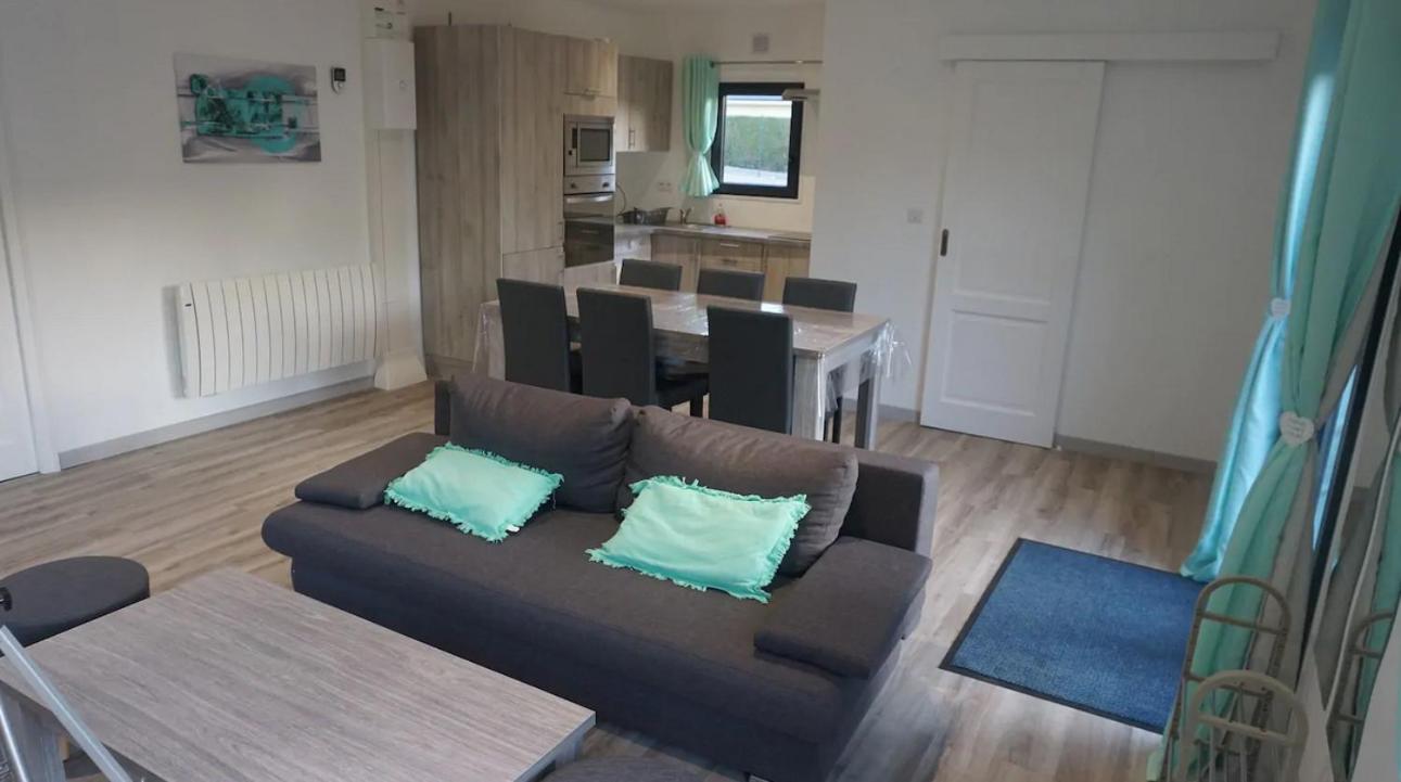 Two-Bedroom House photo 2