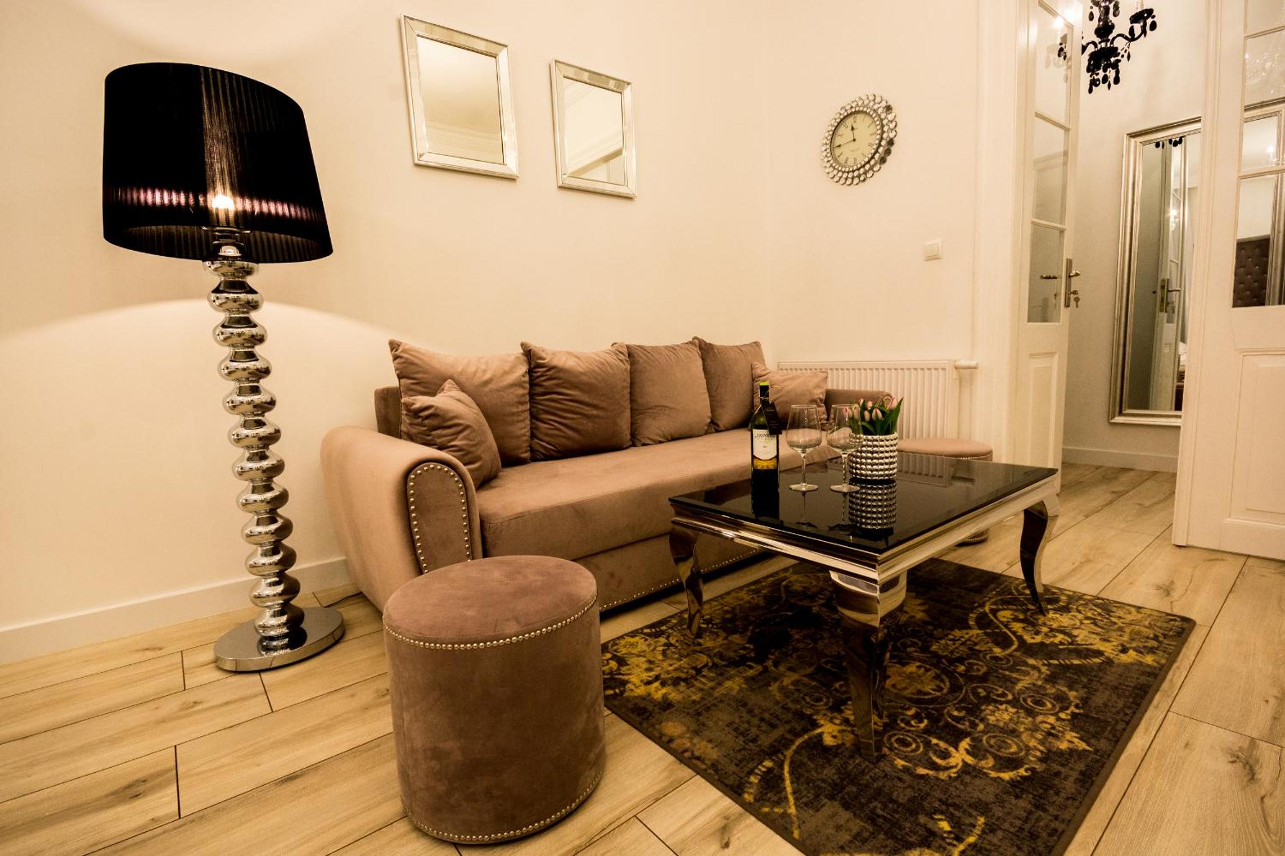 Deluxe Apartment