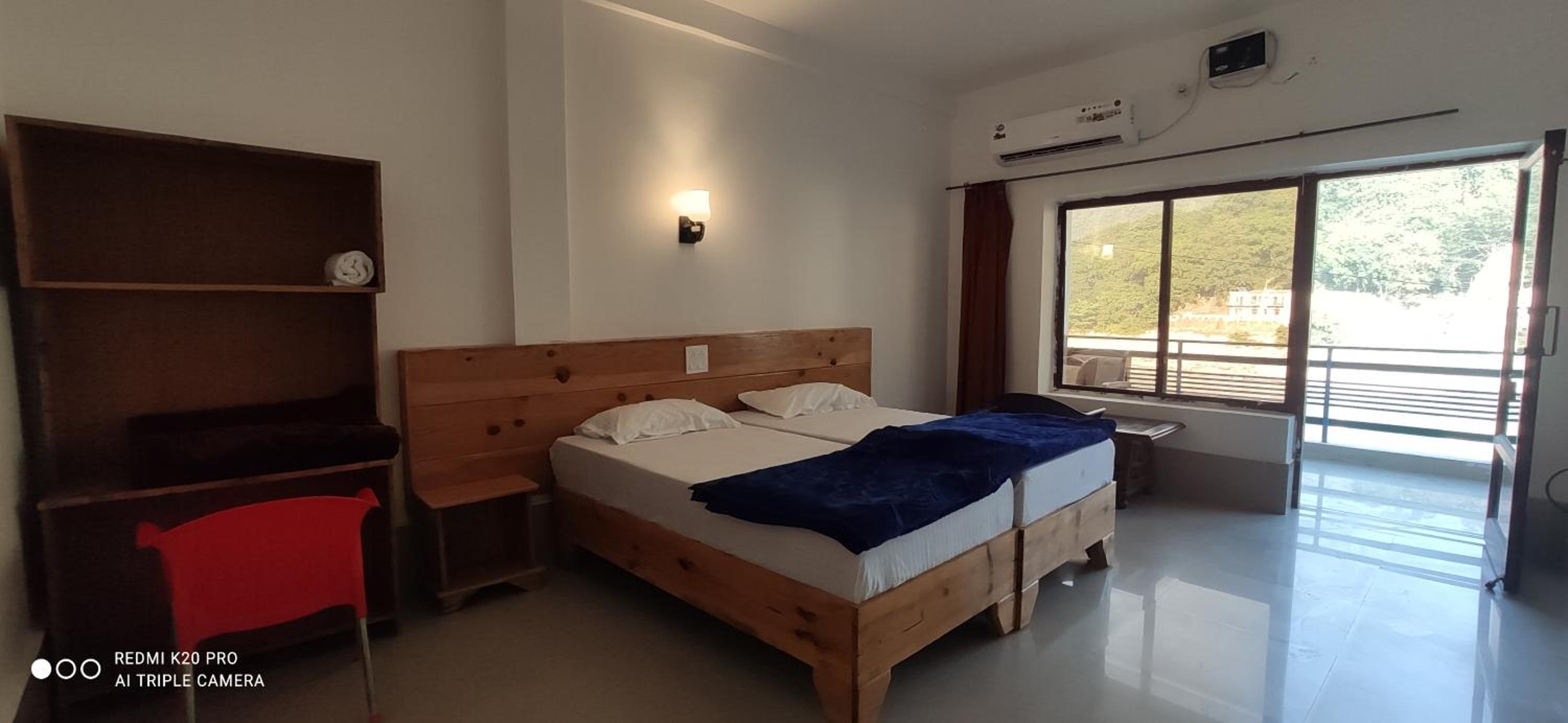 Deluxe Double or Twin Room with Mountain View