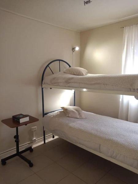 Economy Twin Room photo 3