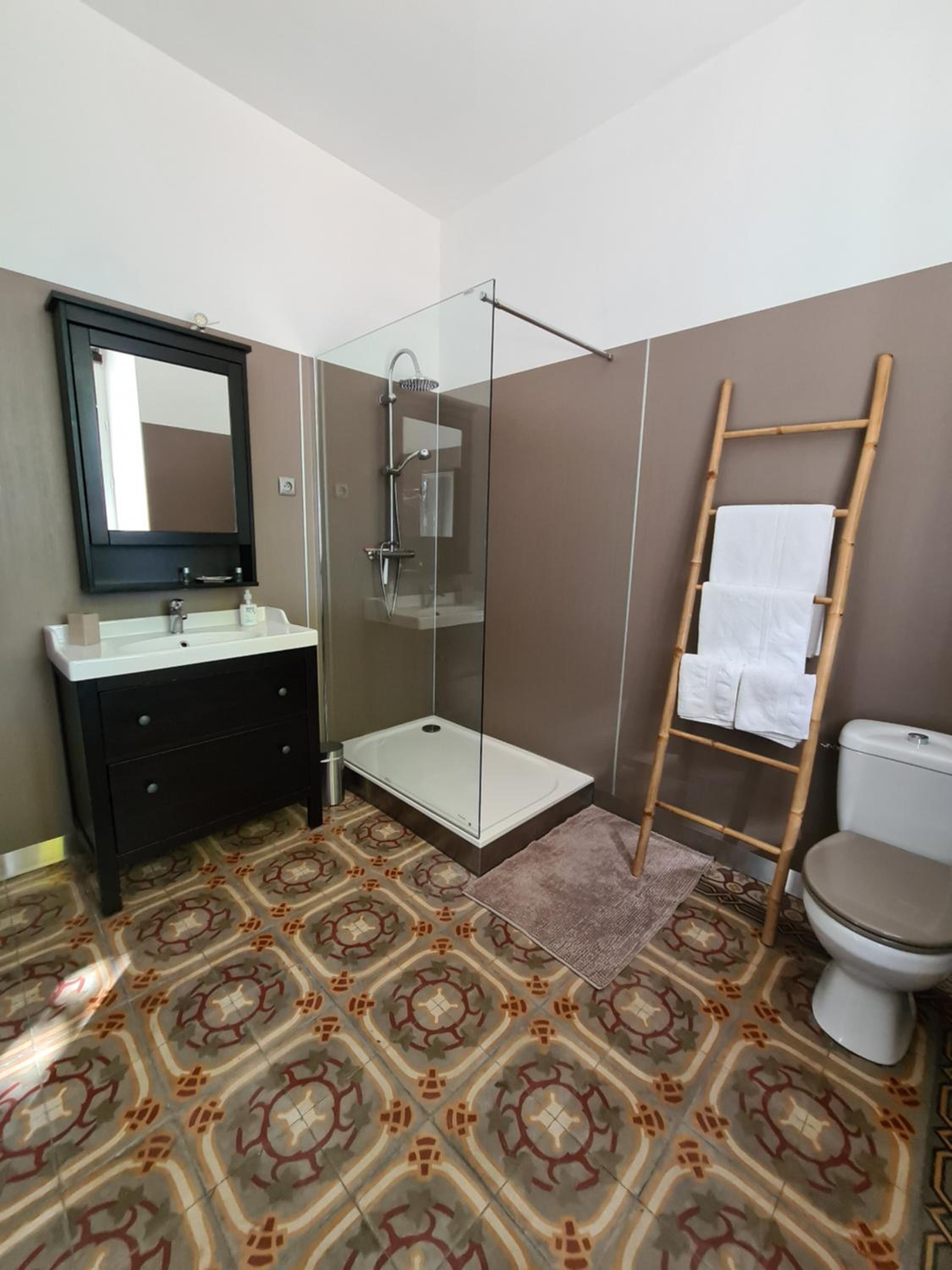 Large Double Room photo 3