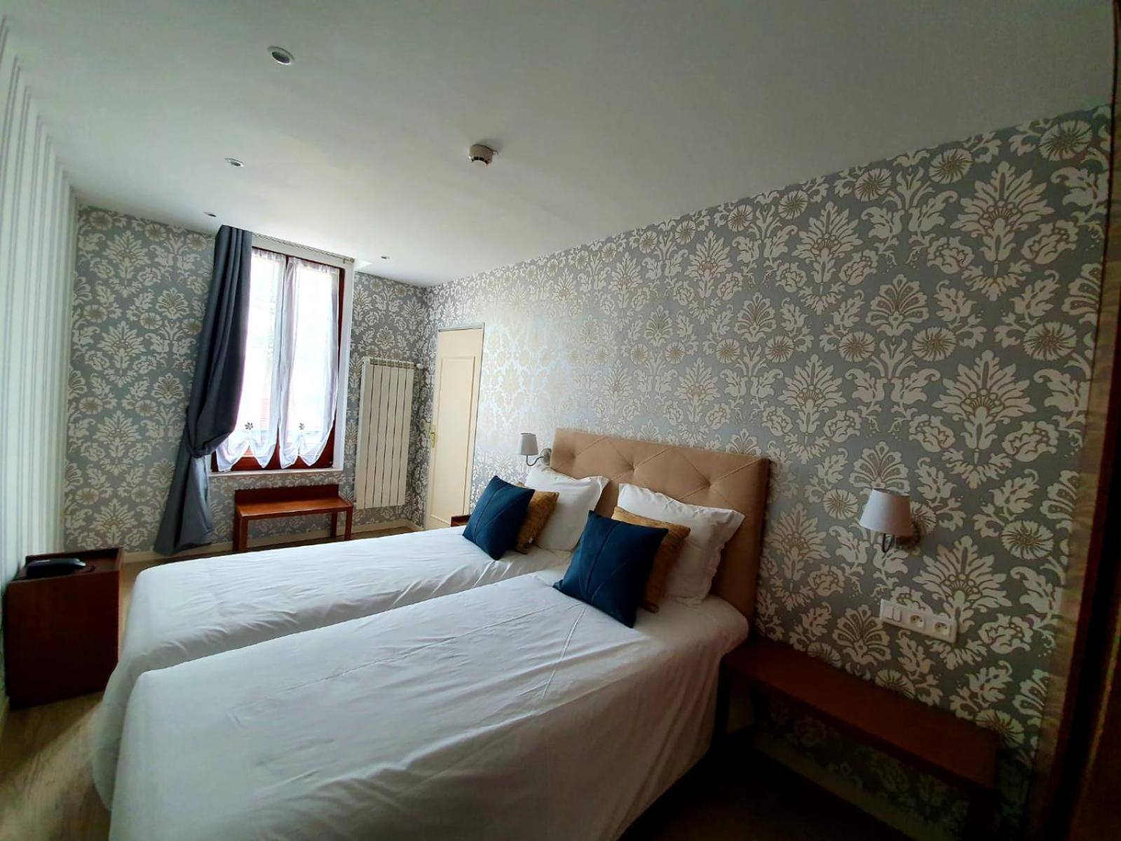 Deluxe Double Room photo 2
