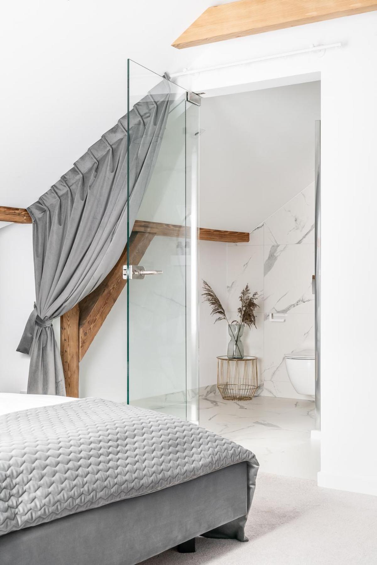 Double Room - Photo 5