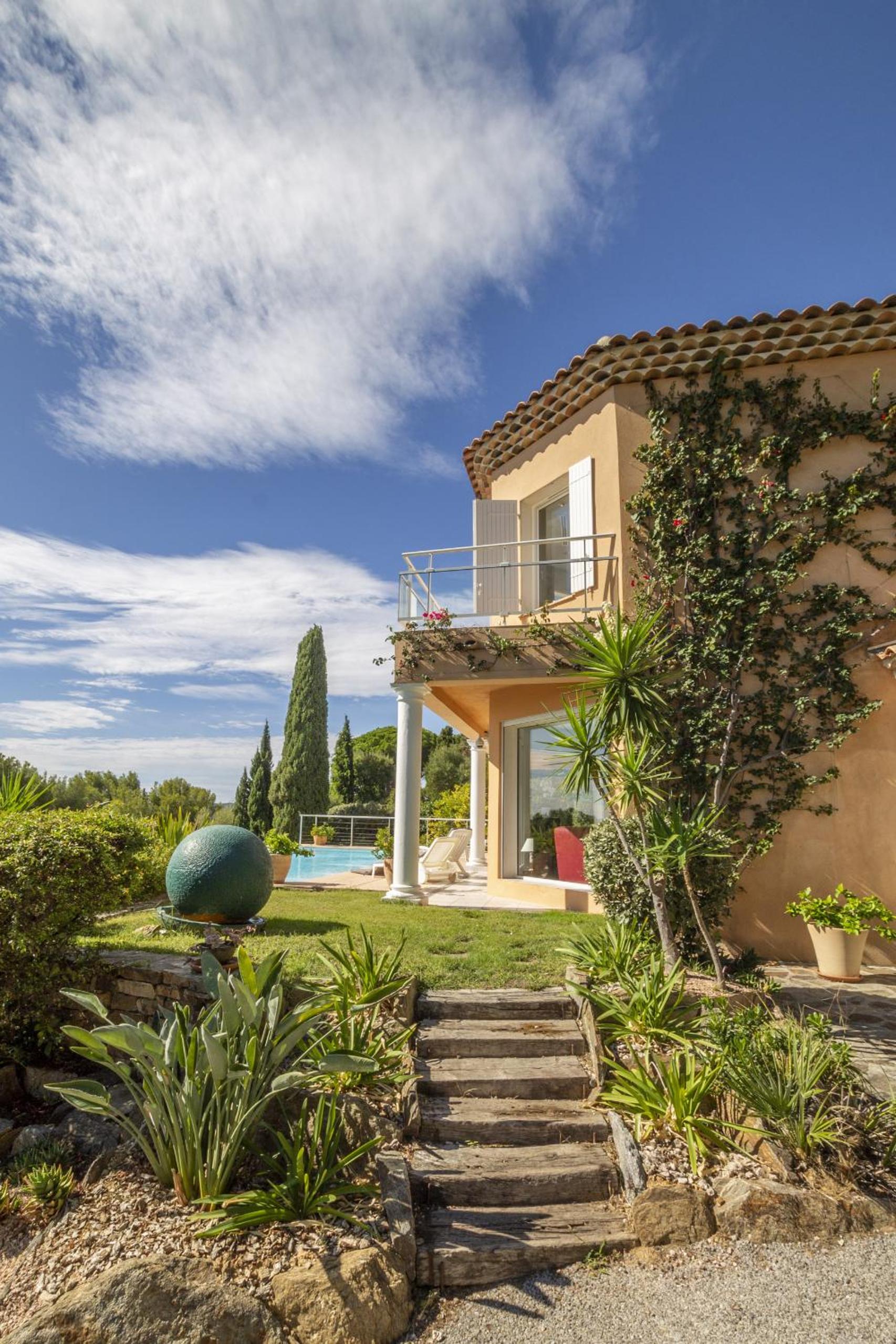 Deluxe Villa