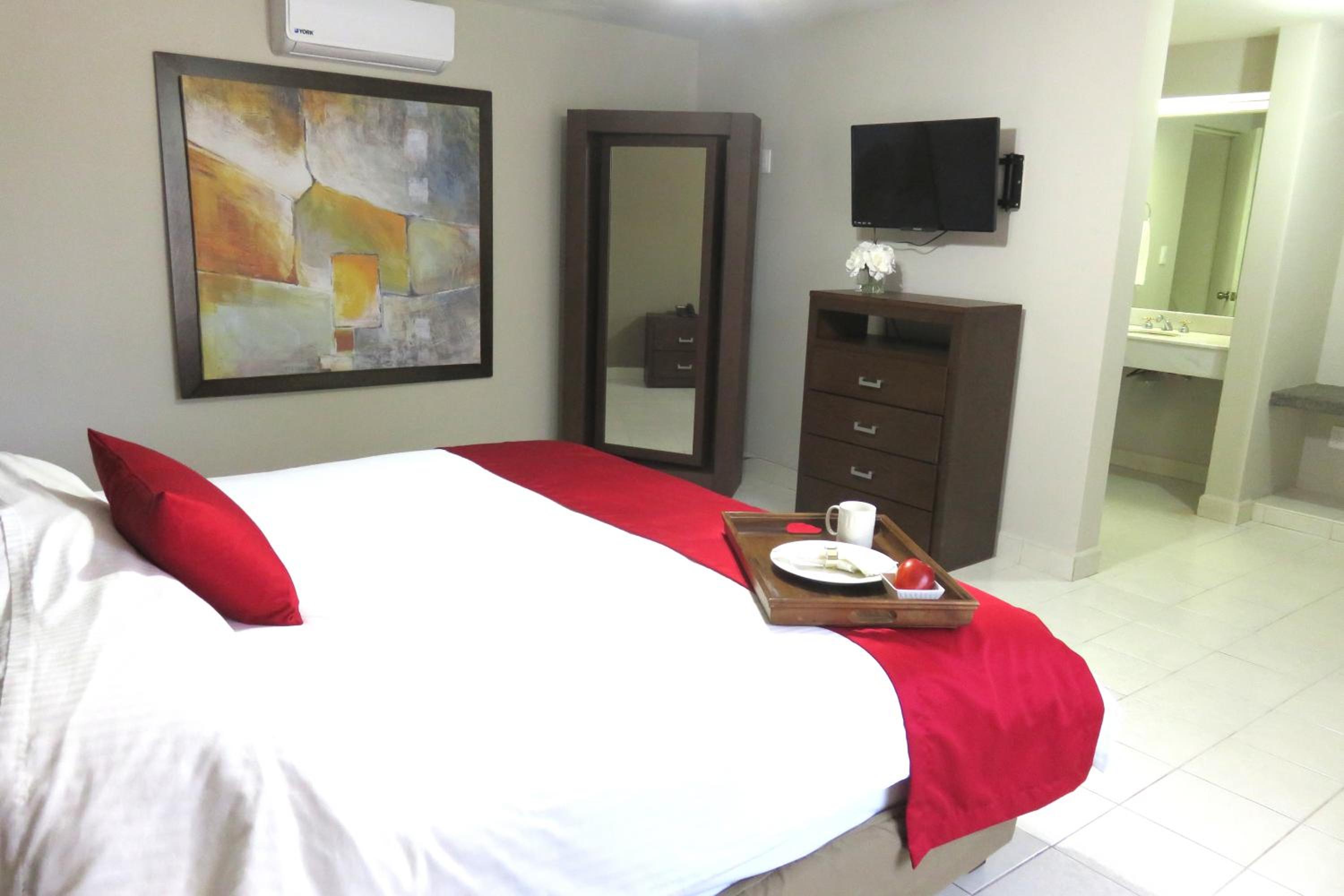 Deluxe Junior Suite photo 1