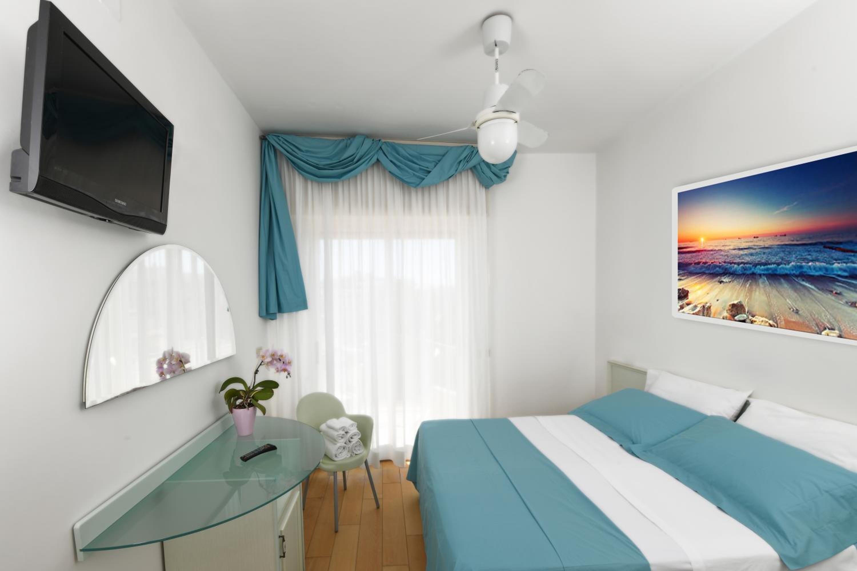 Superior Double or Twin Room with Sea View