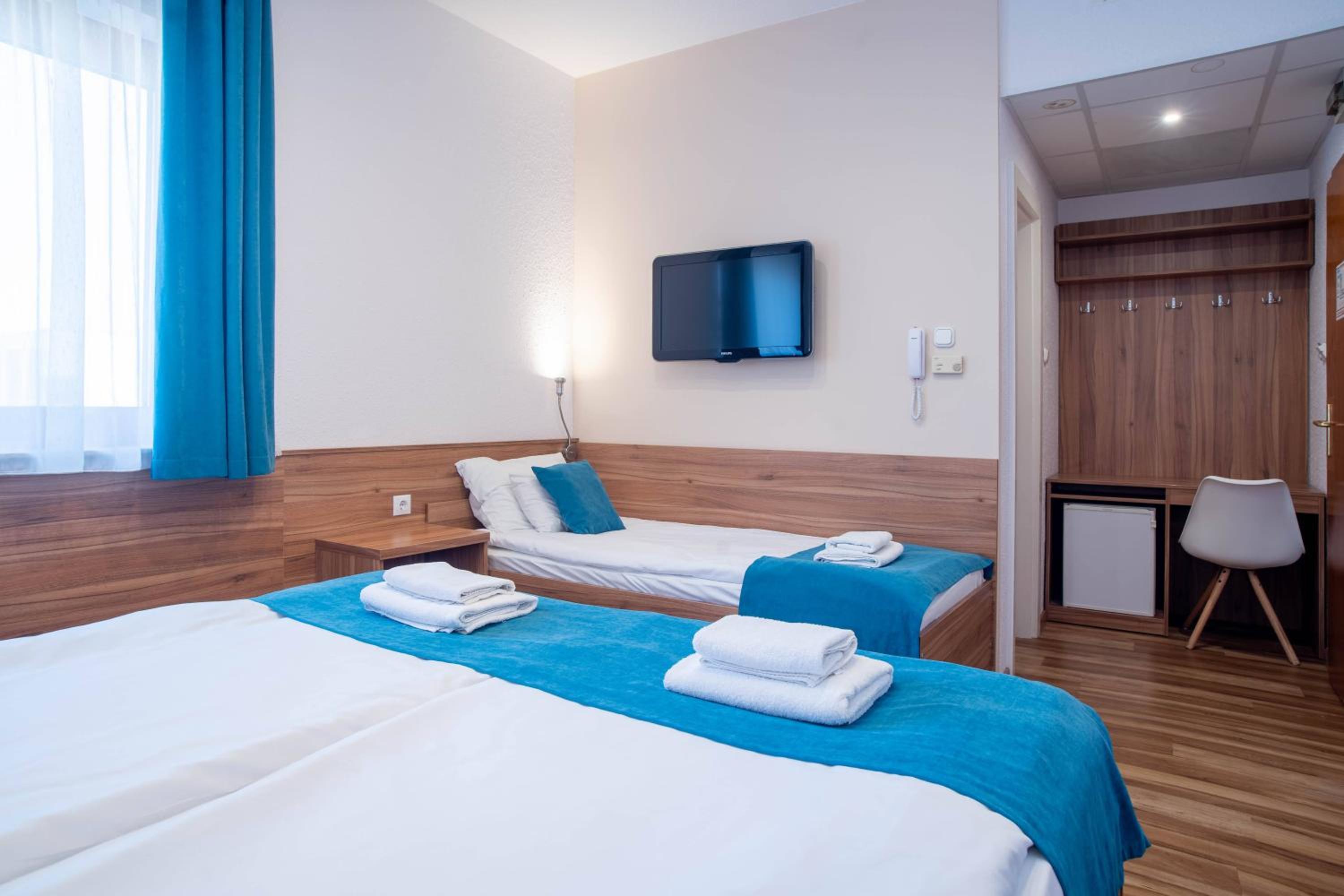 Superior Triple Room