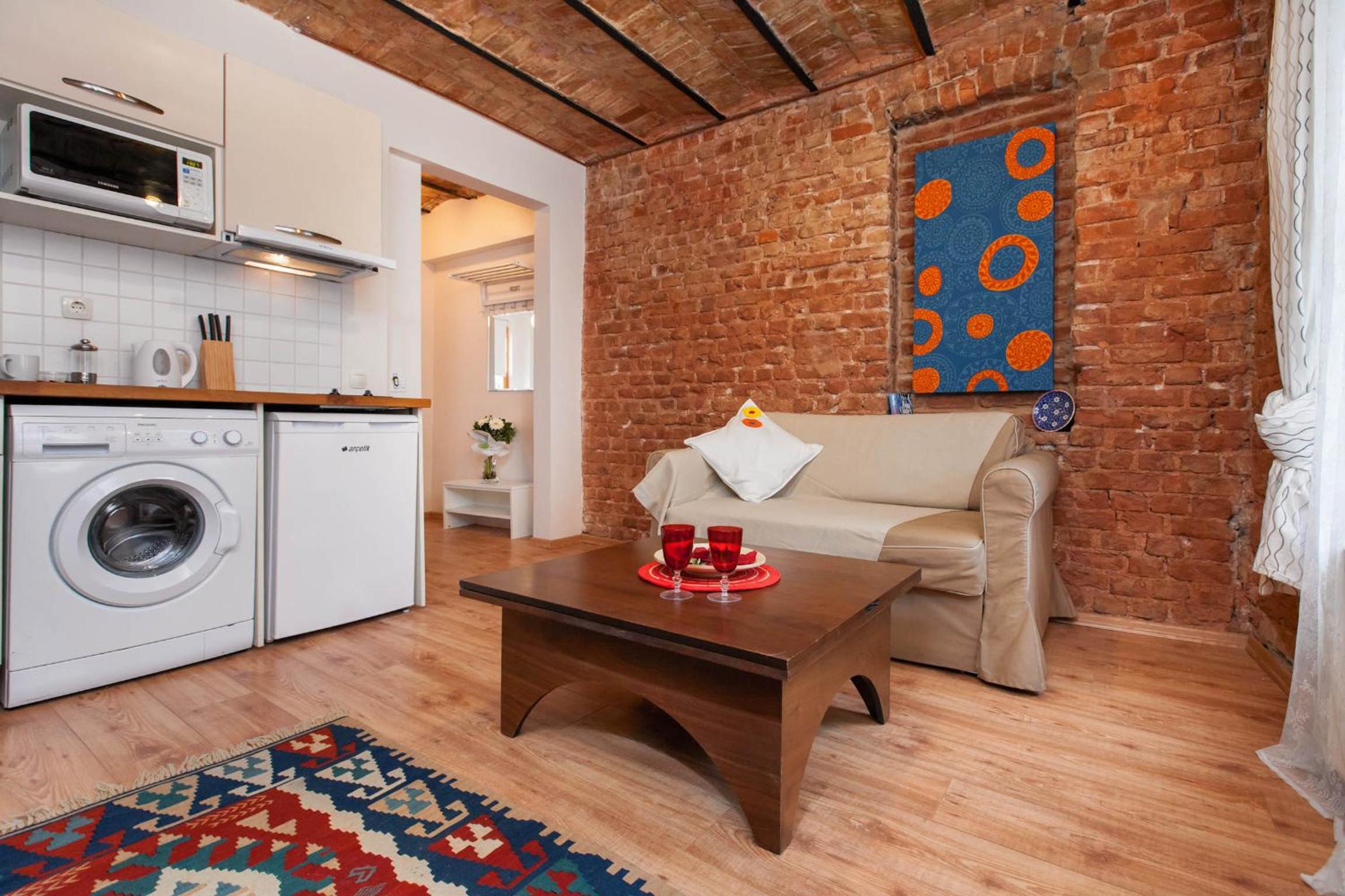 One-Bedroom Apartment (3 Adults) photo 2