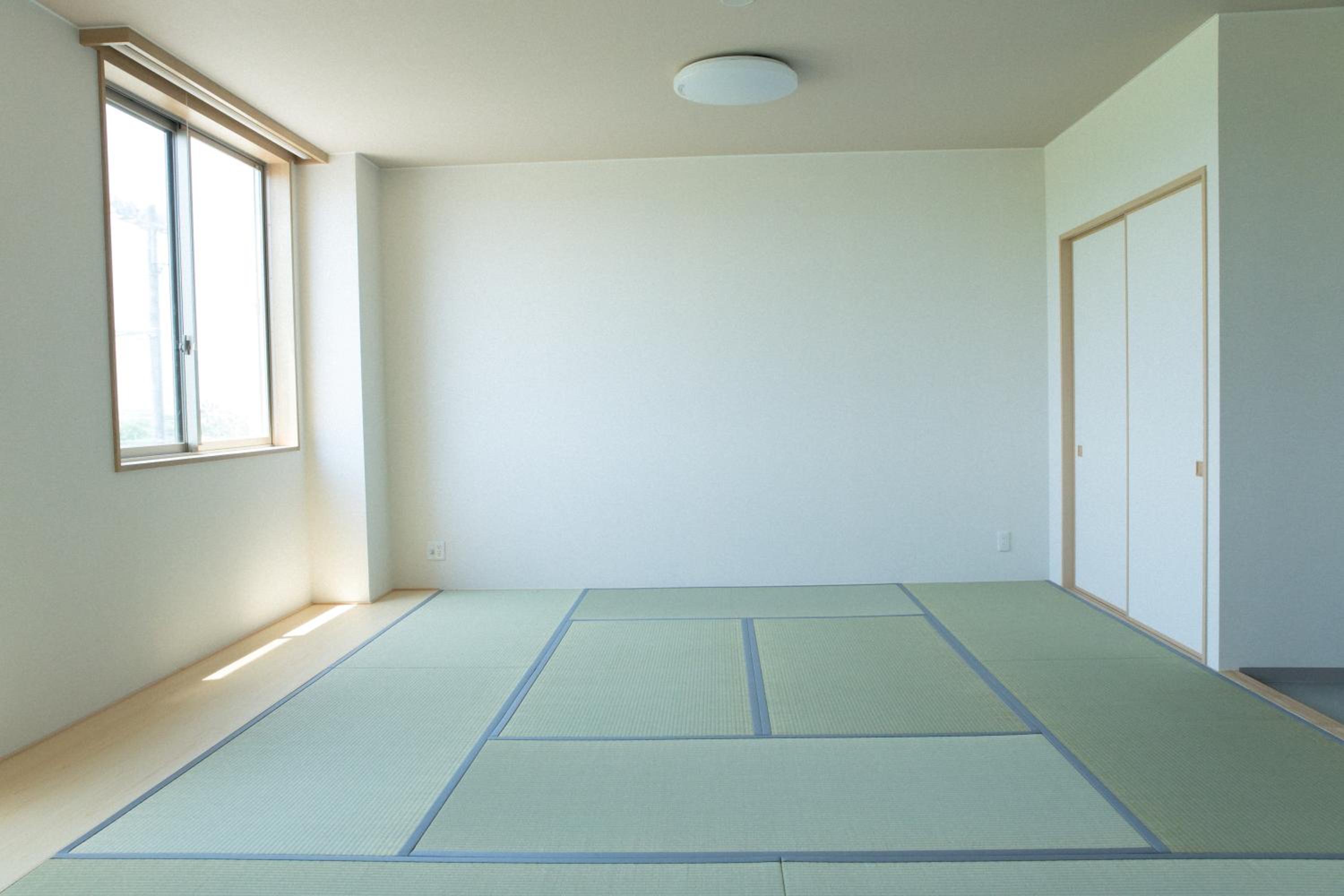 Japanese-Style Room