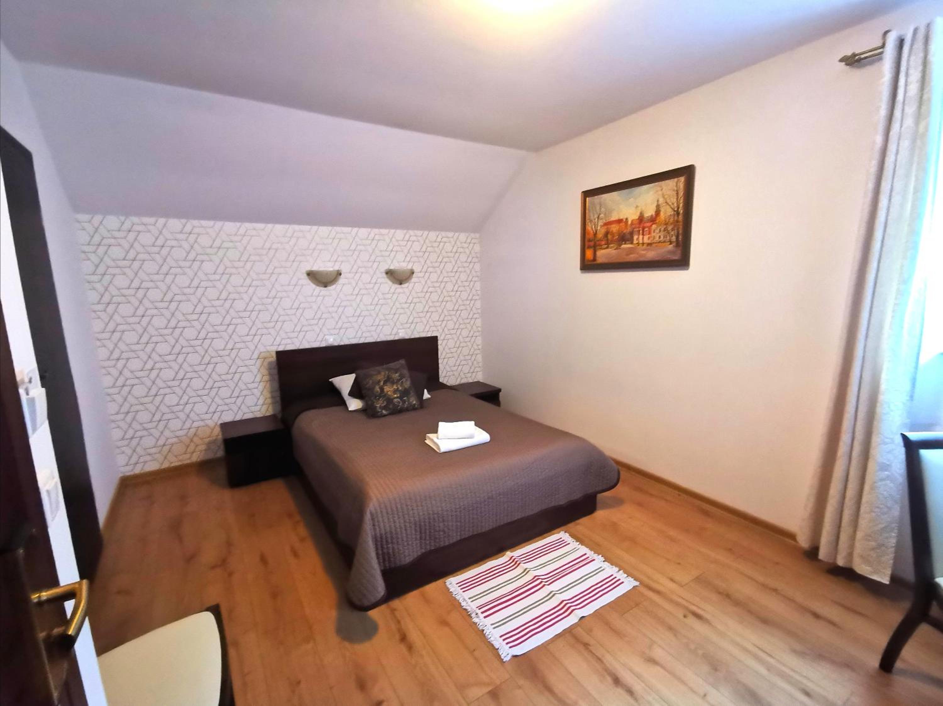 Double Room - Photo 2