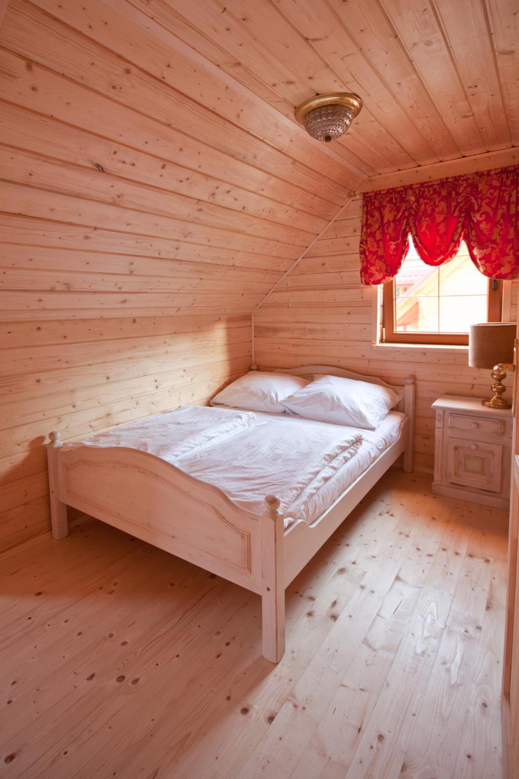 Chalet (8 Adults) photo 1