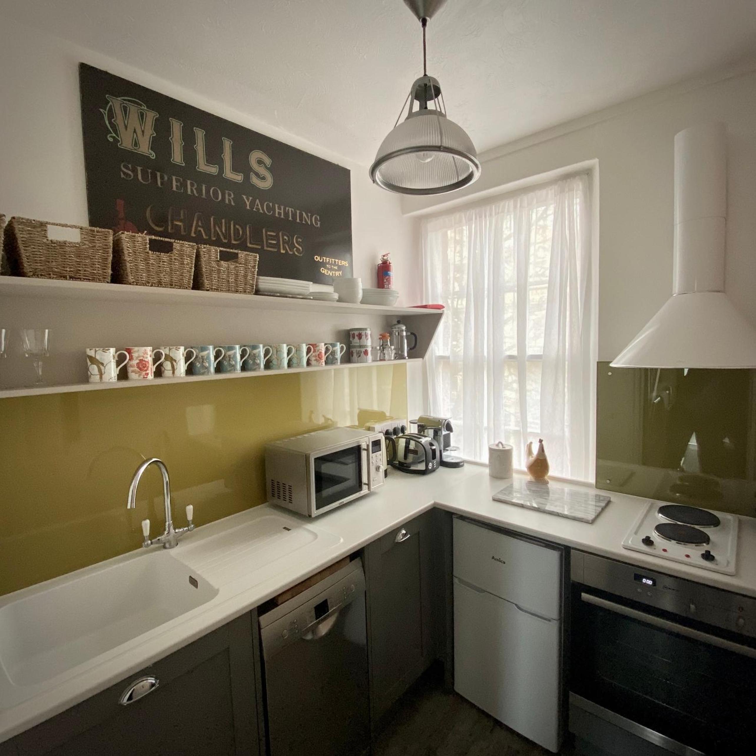 Deluxe King Suite photo 1