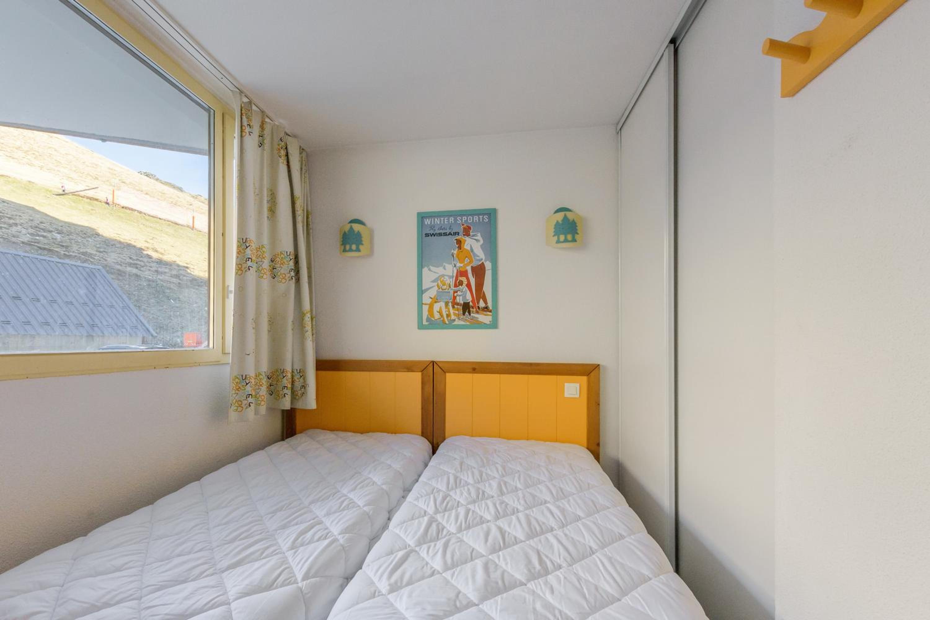 Budget One-Bedroom Apartment (6 People) photo 3