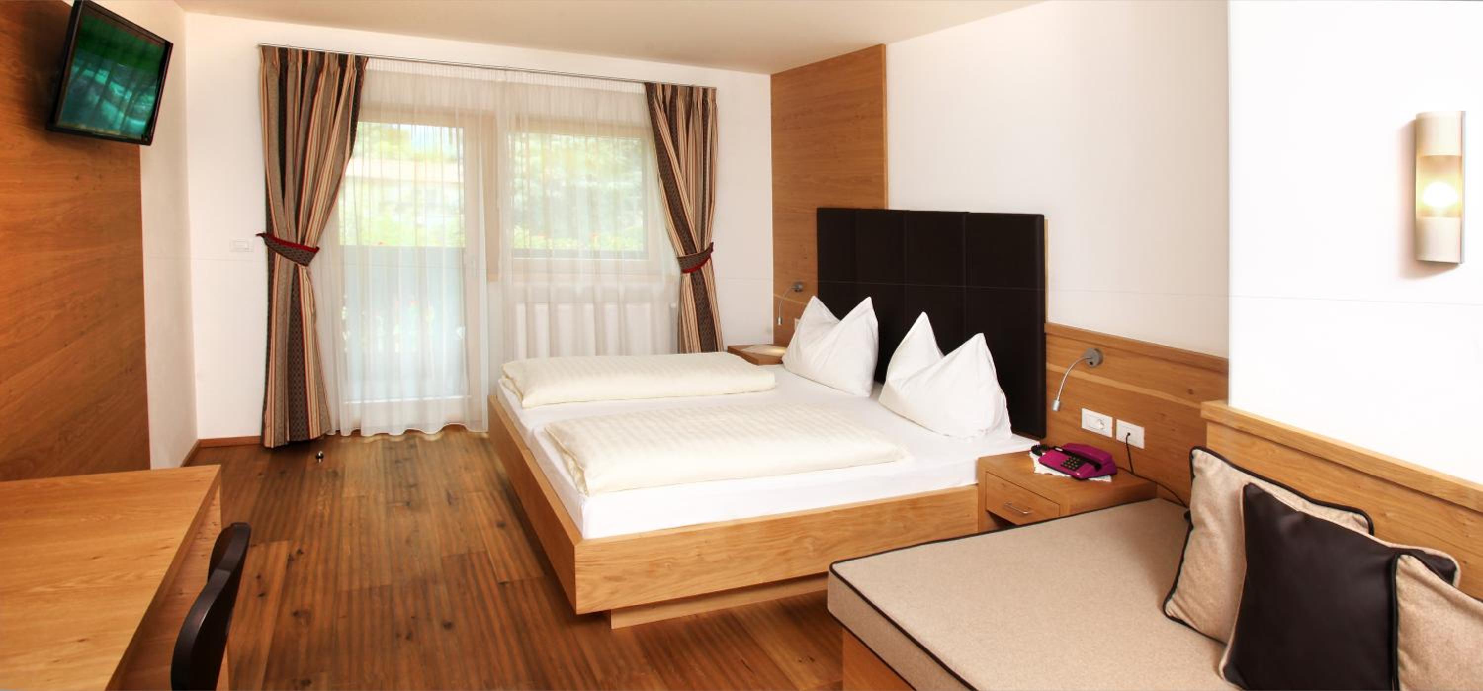 Suite - Photo 5