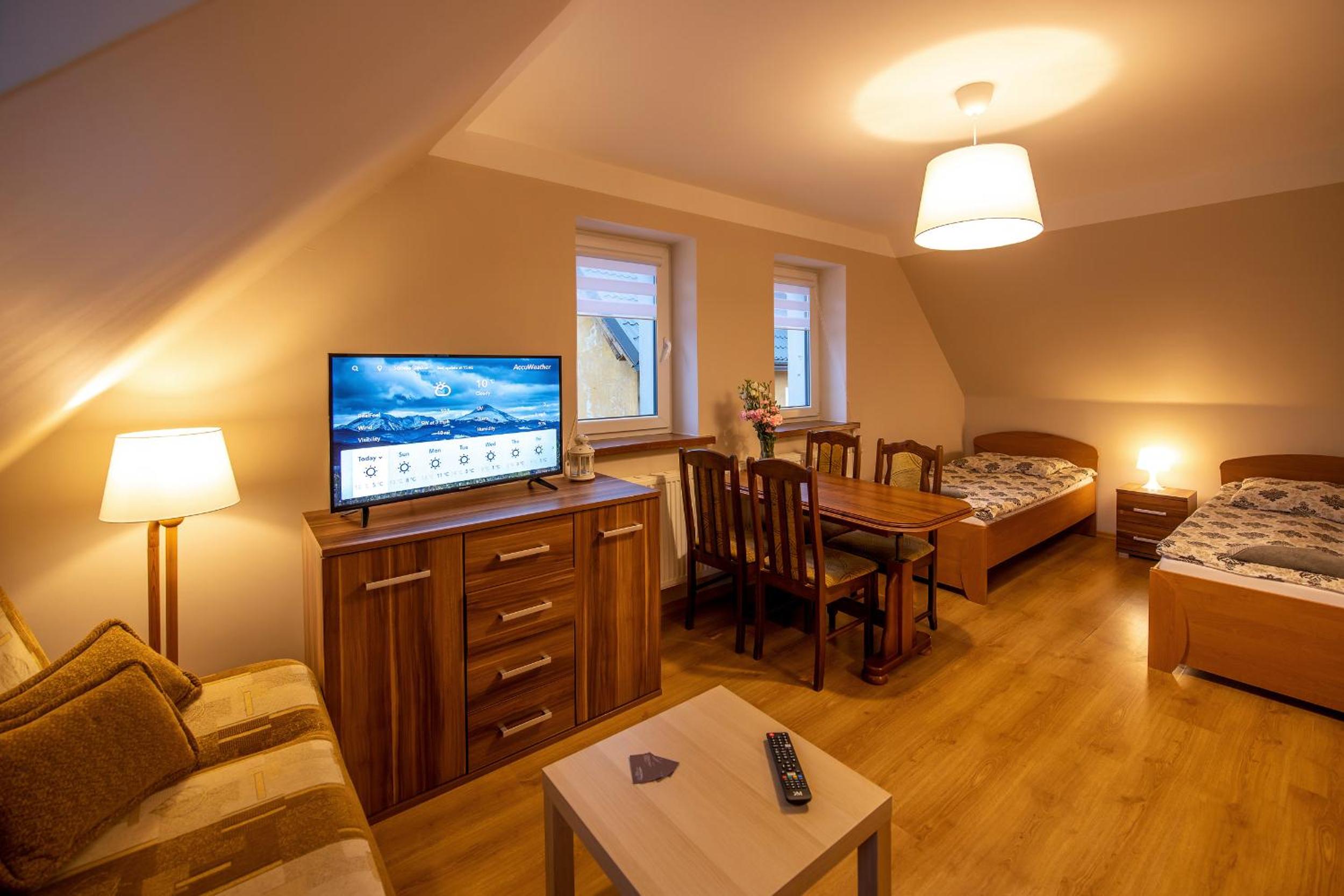 Deluxe Family Room