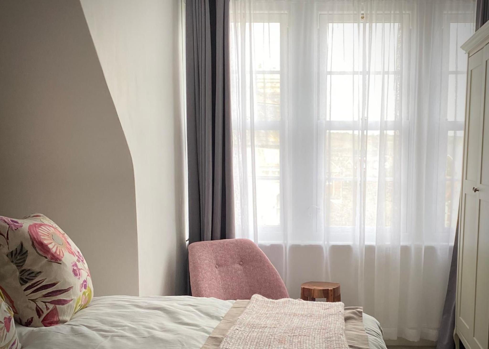 Deluxe King Suite