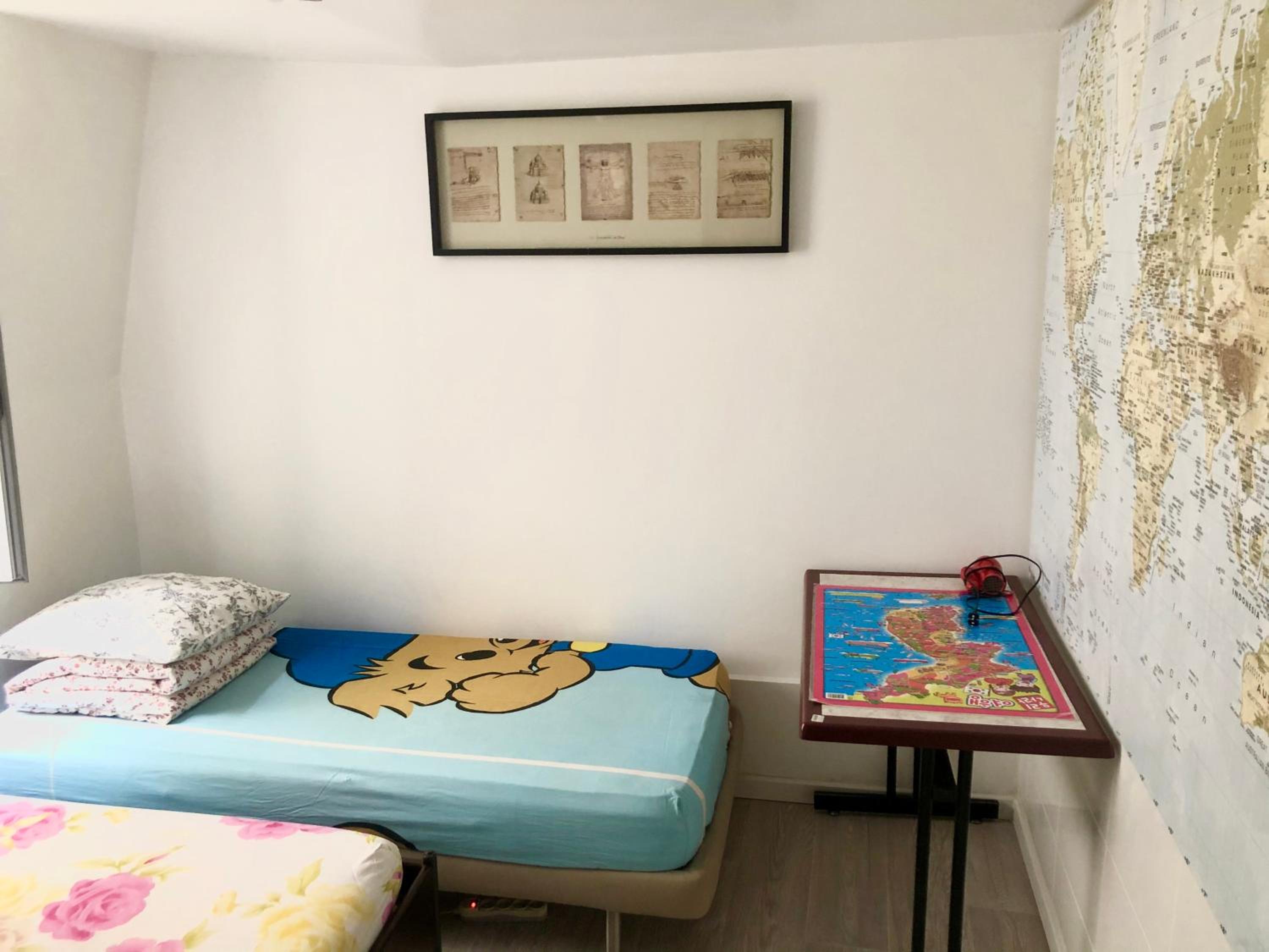 Double or Twin Room with Private Bathroom photo 3