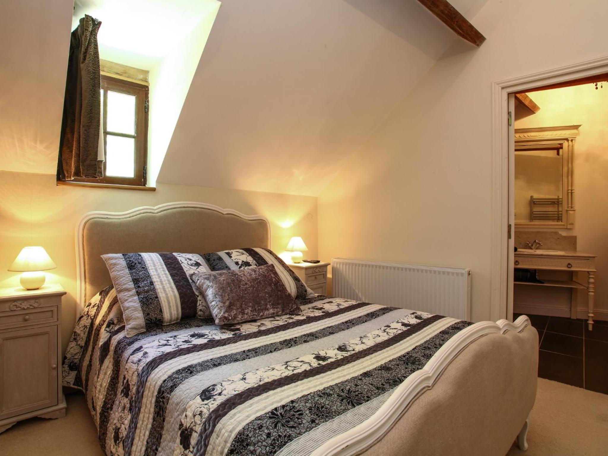 Double Room with Private Bathroom