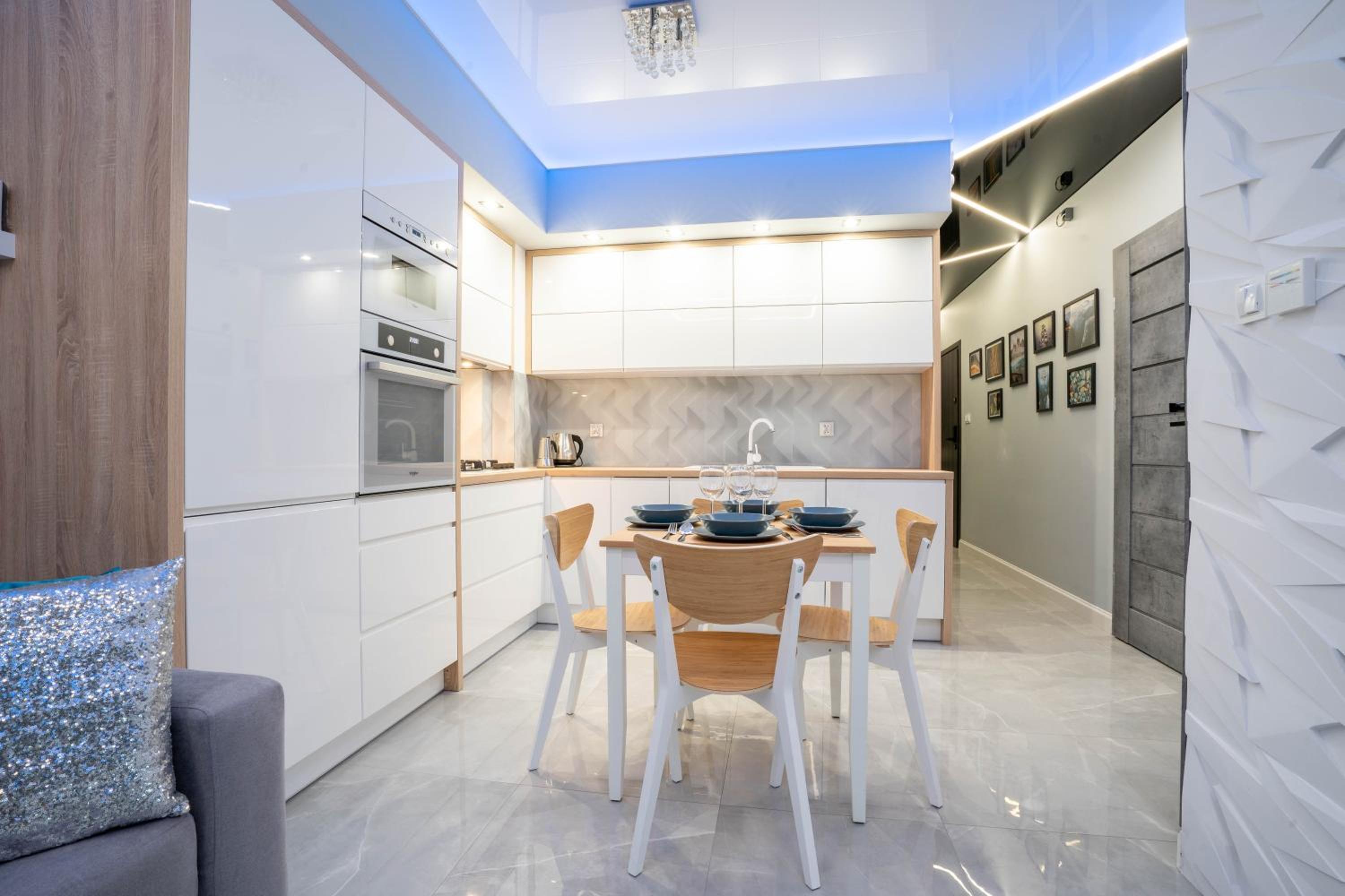 Two-Bedroom Apartment - Photo 4