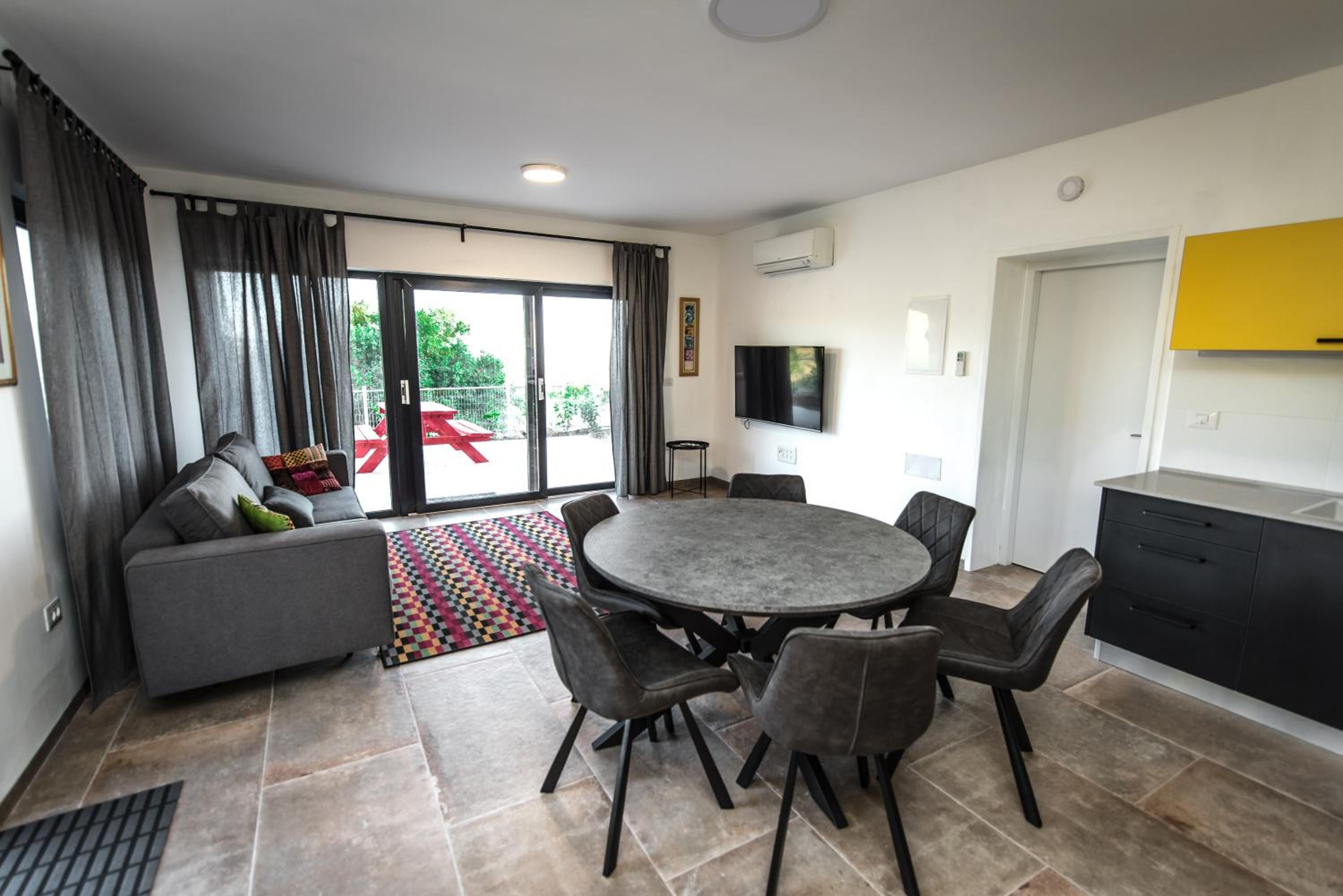 Apartment with Garden View photo 2