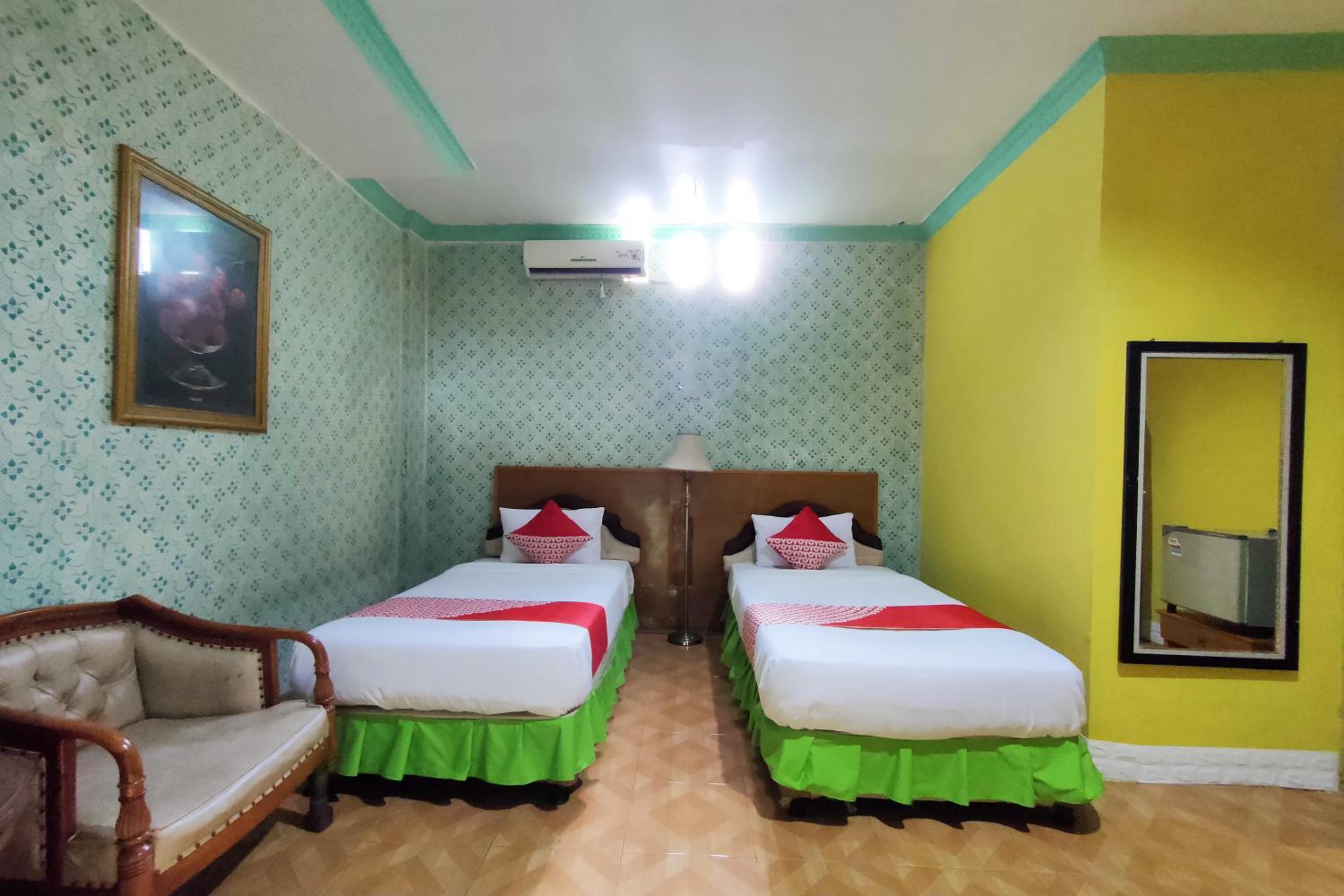 Standard Twin Room photo 2