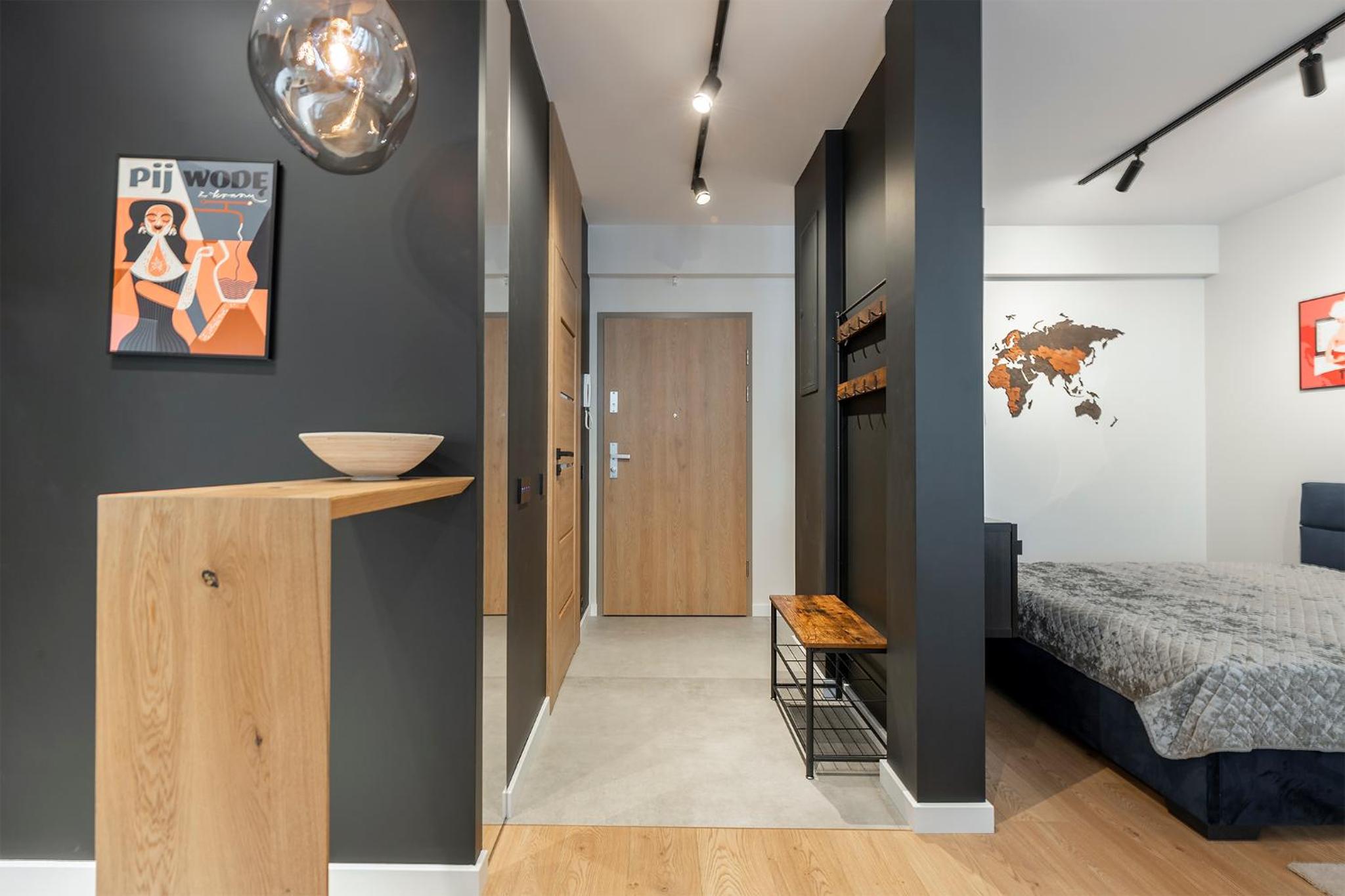 One-Bedroom Apartment - Photo 4