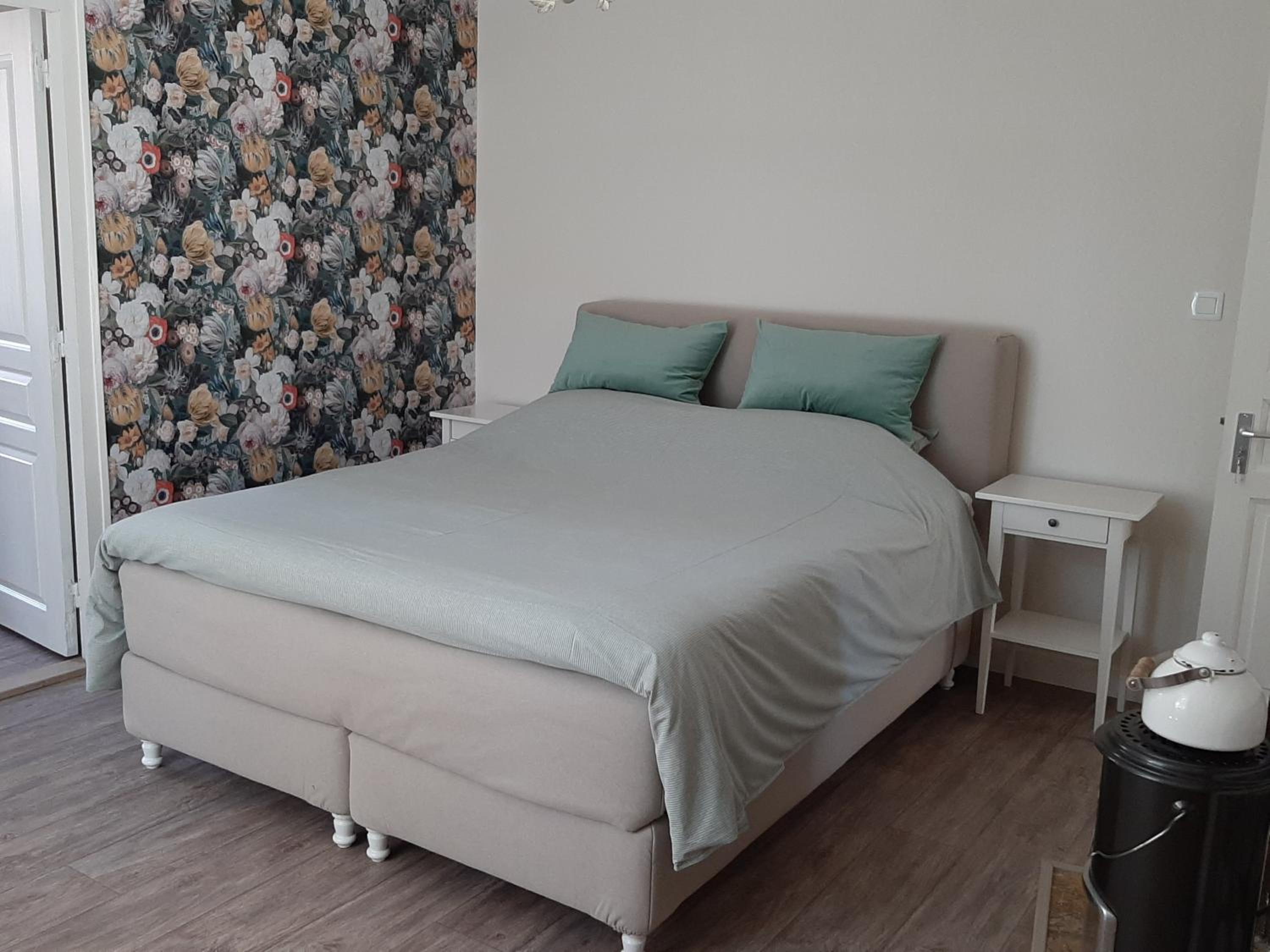 Quadruple Room with Private Bathroom photo 1