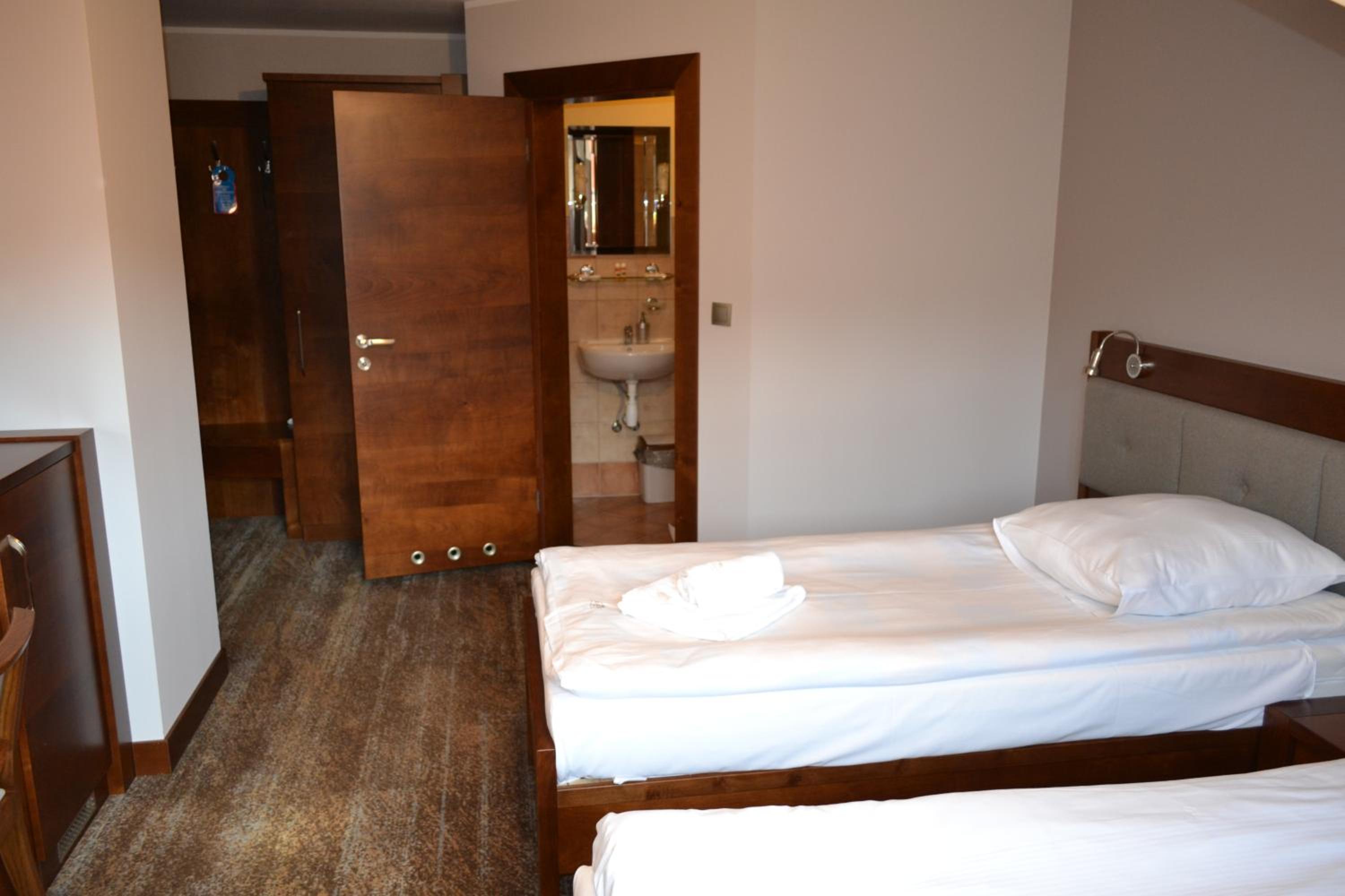 Large Double Room photo 3