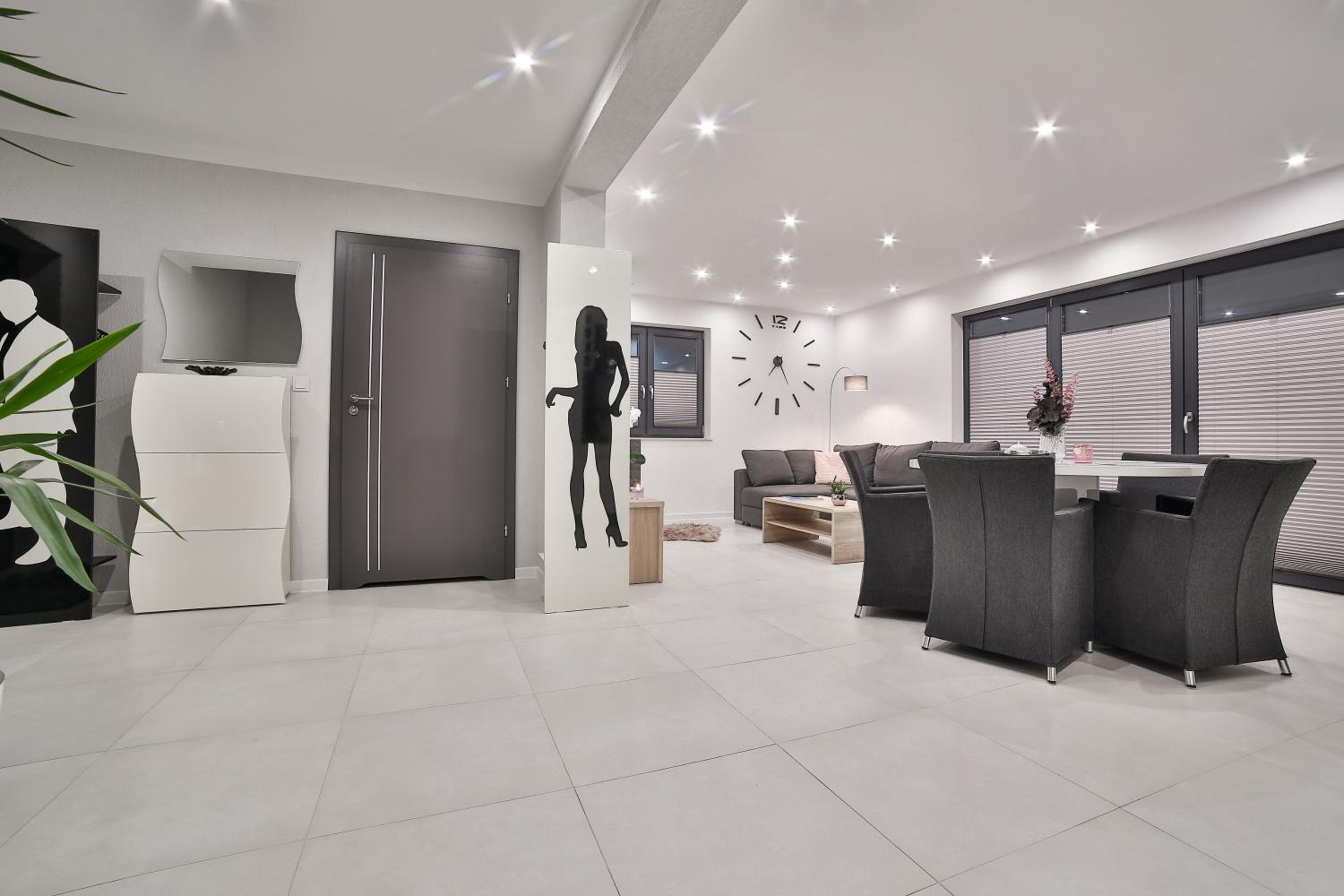 Three-Bedroom House photo 1