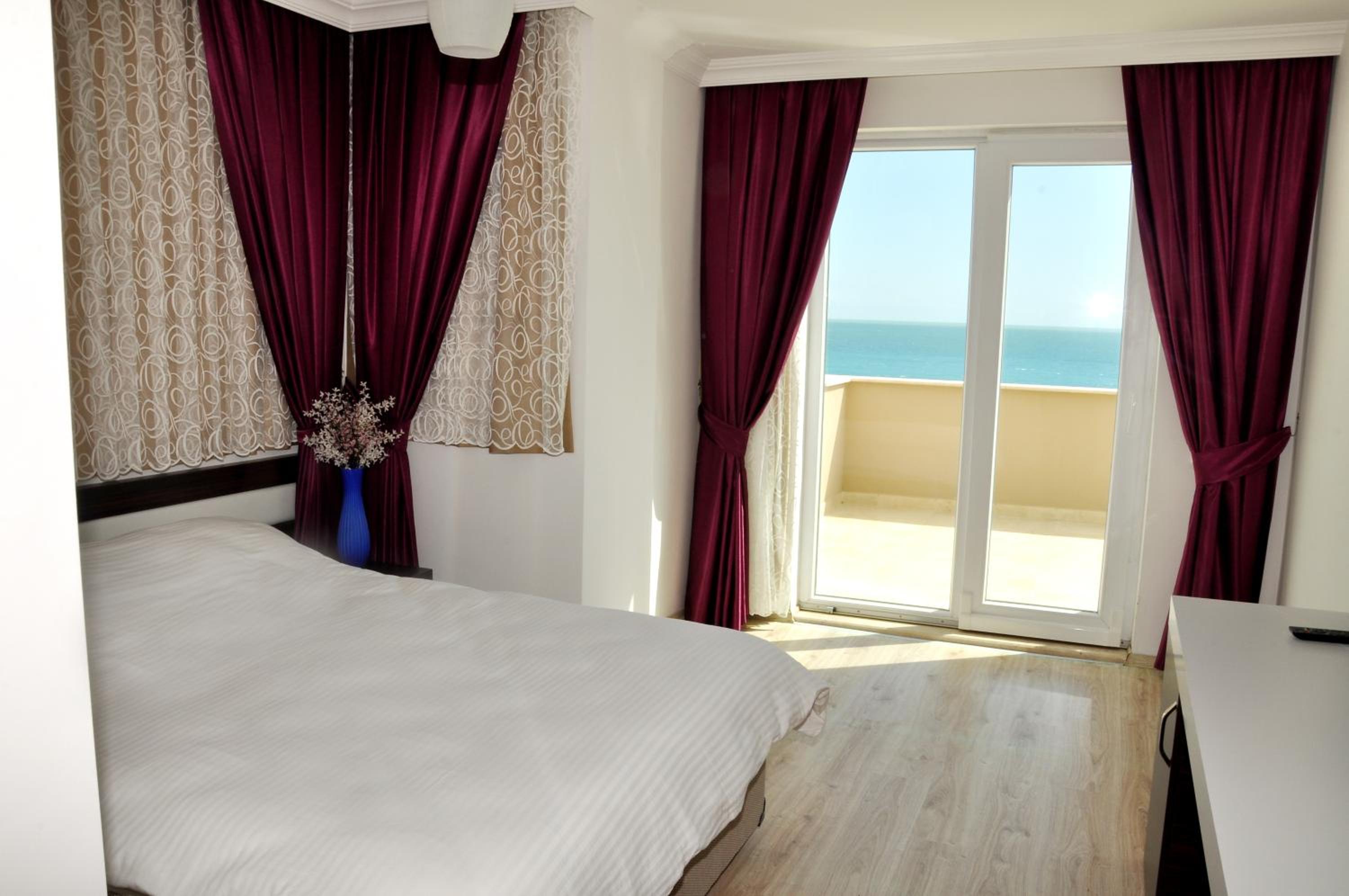 Studio with Sea View