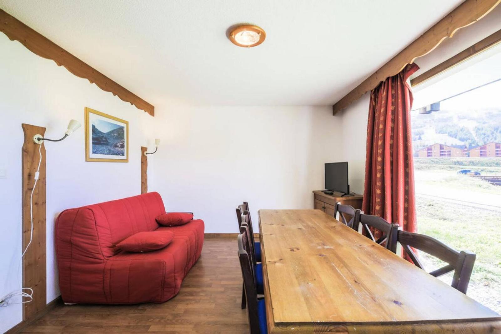 Comfort One-Bedroom Apartment (6 People)