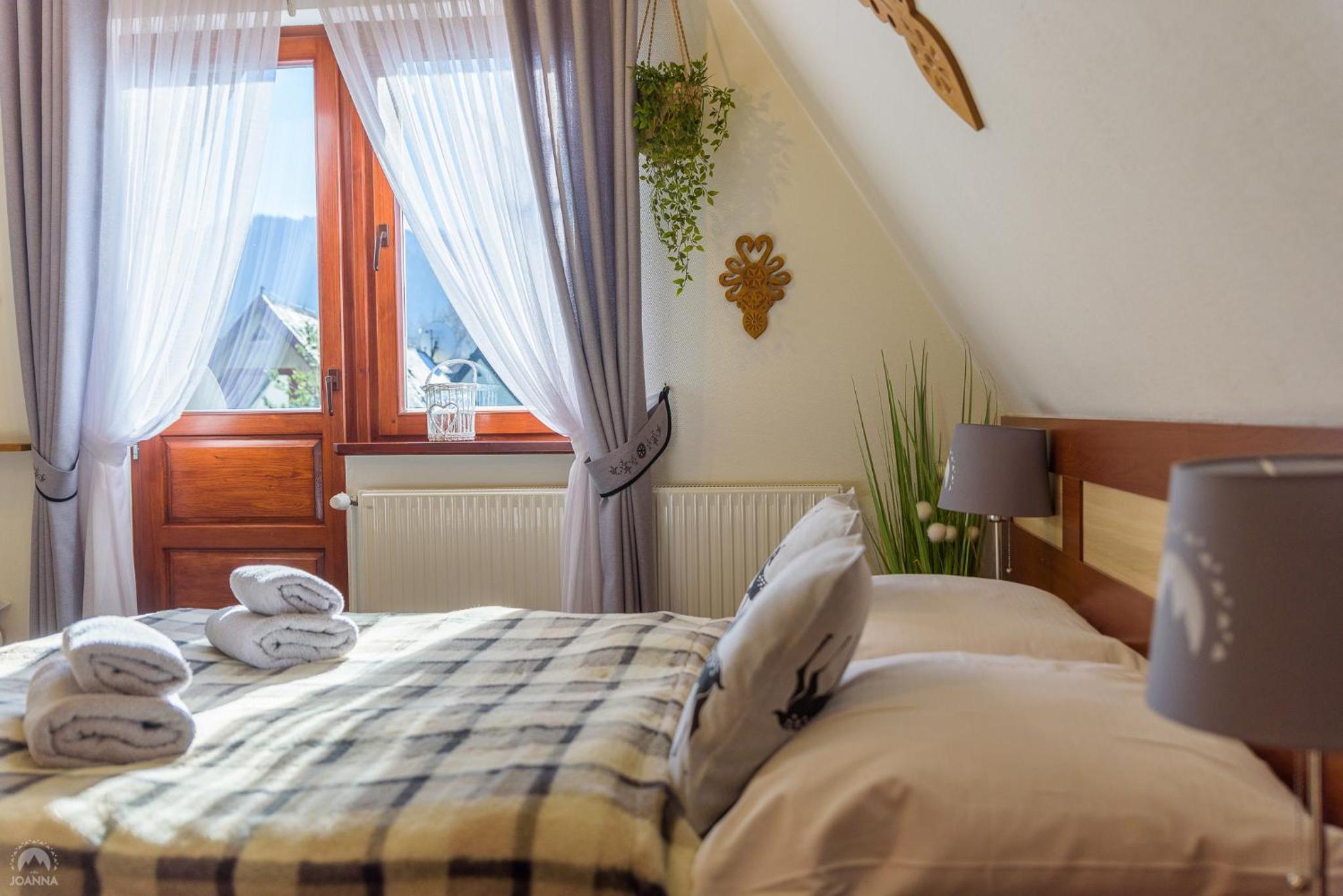 Triple Room with Private Bathroom
