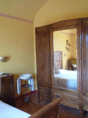 Standard Double or Twin Room with Private External Bathroom photo 3