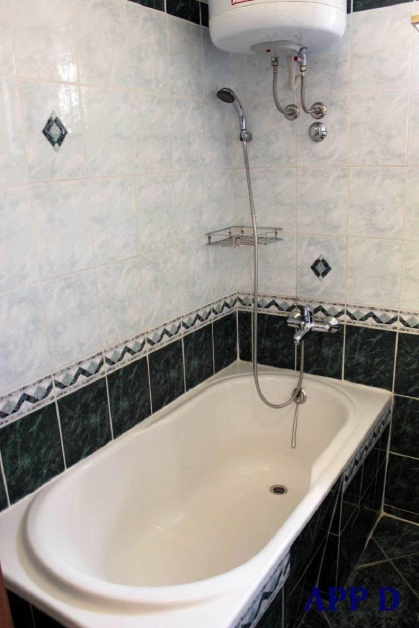Apartment 4