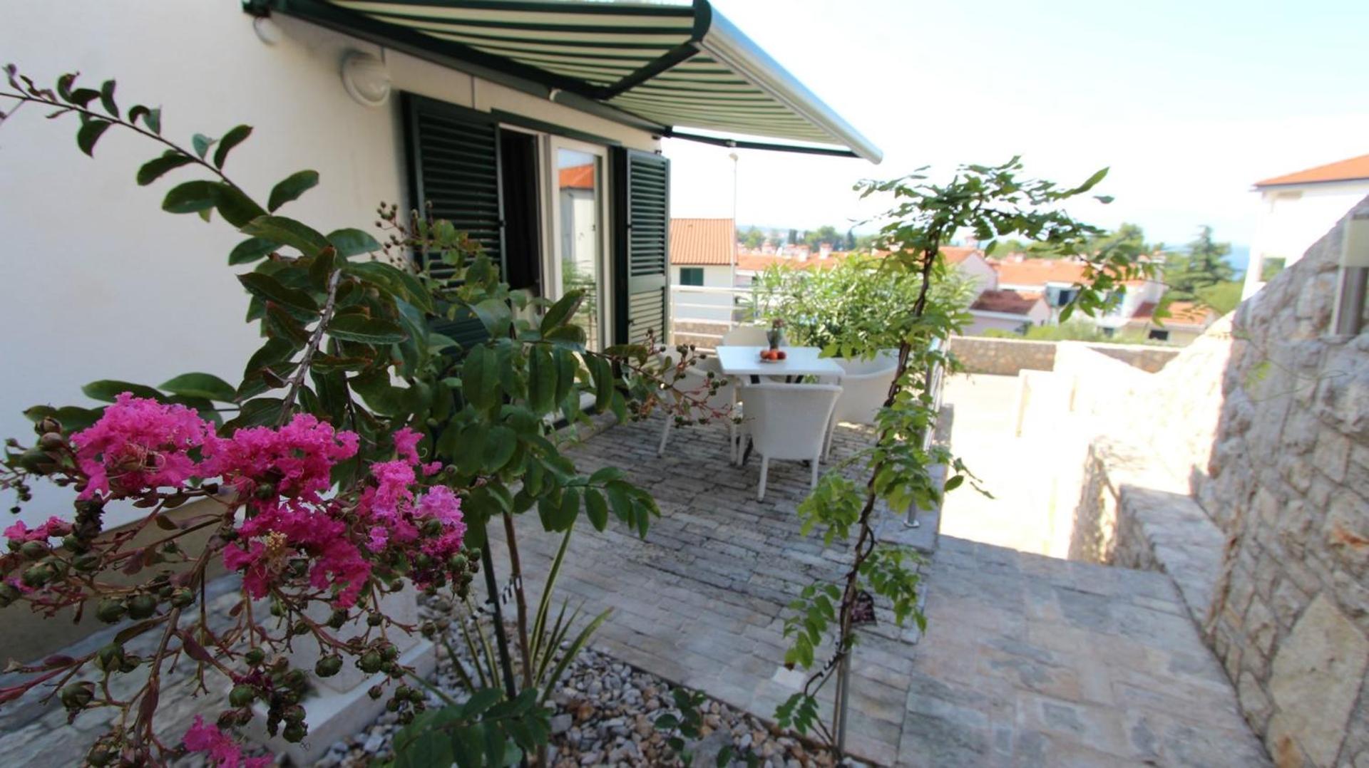 Apartment with Balcony
