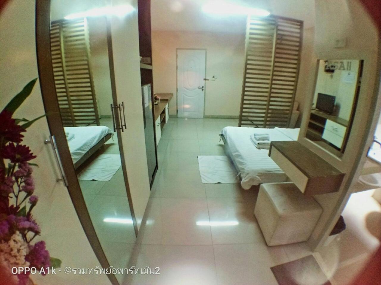 Deluxe Queen Room - Photo 35