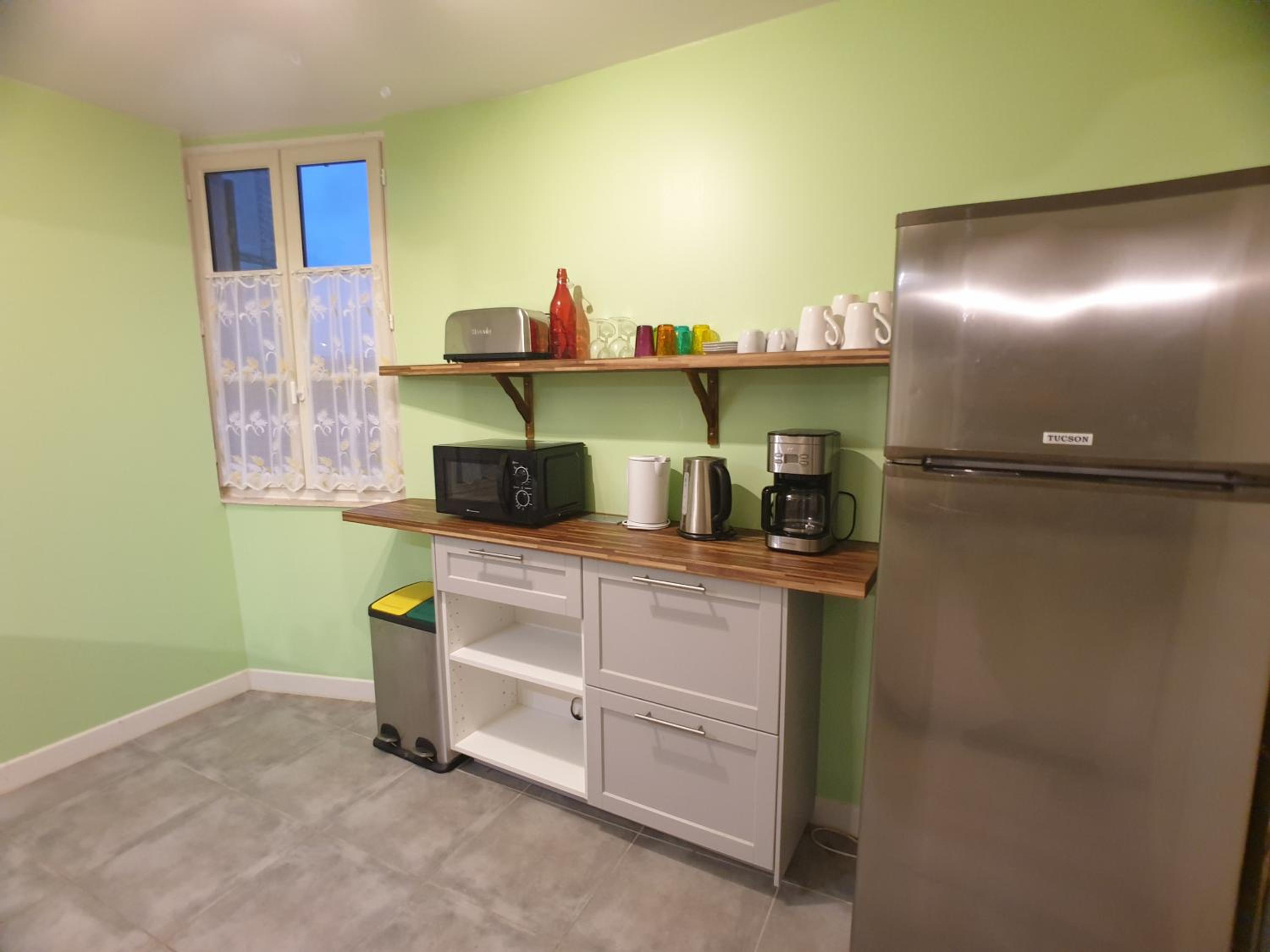One-Bedroom Apartment - Photo 9
