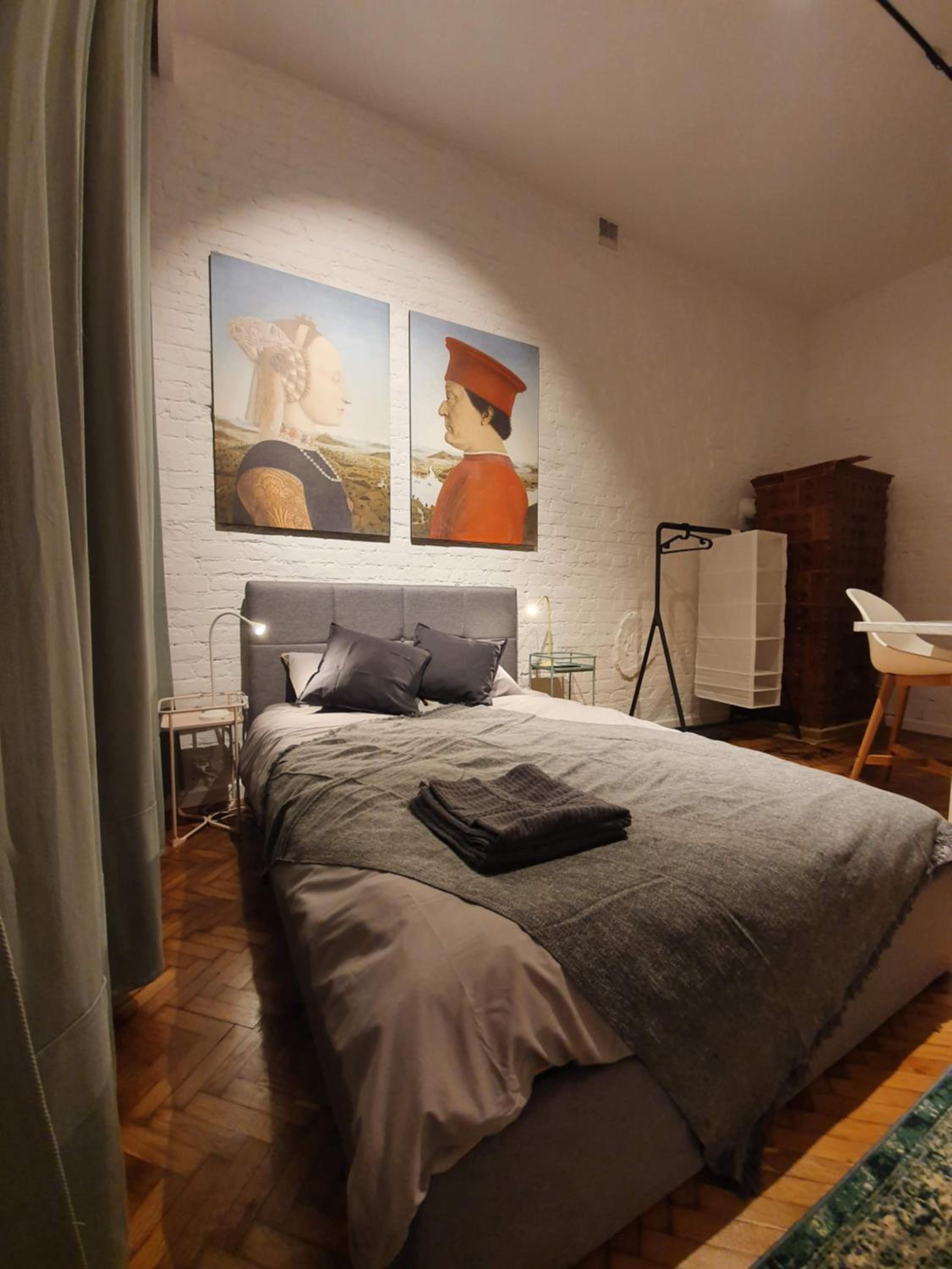 One-Bedroom Apartment photo 3