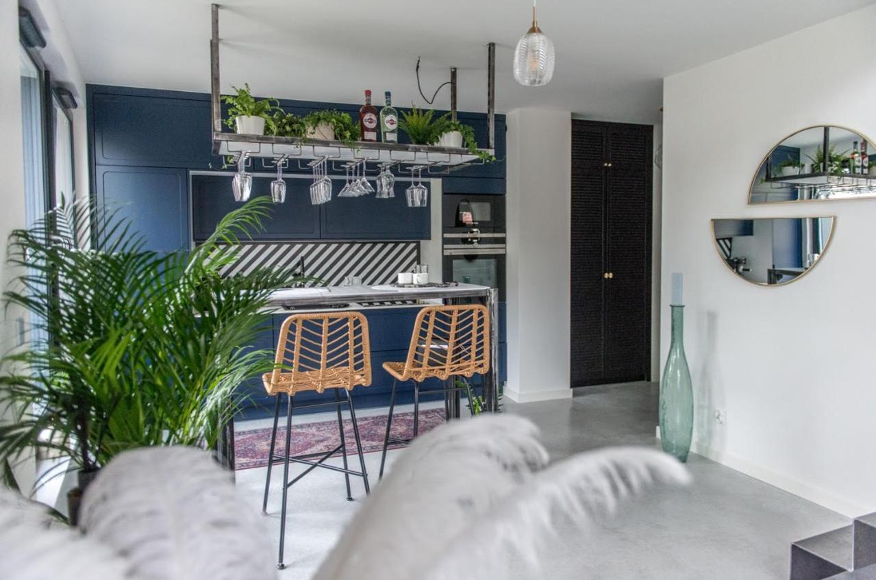 One-Bedroom Apartment - Photo 14