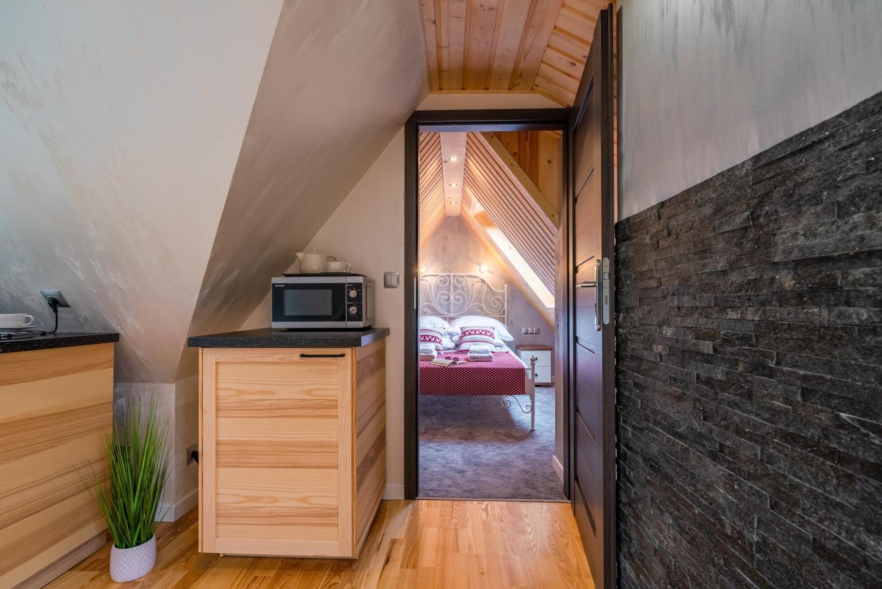 Junior Suite with Mountain View - Photo 6