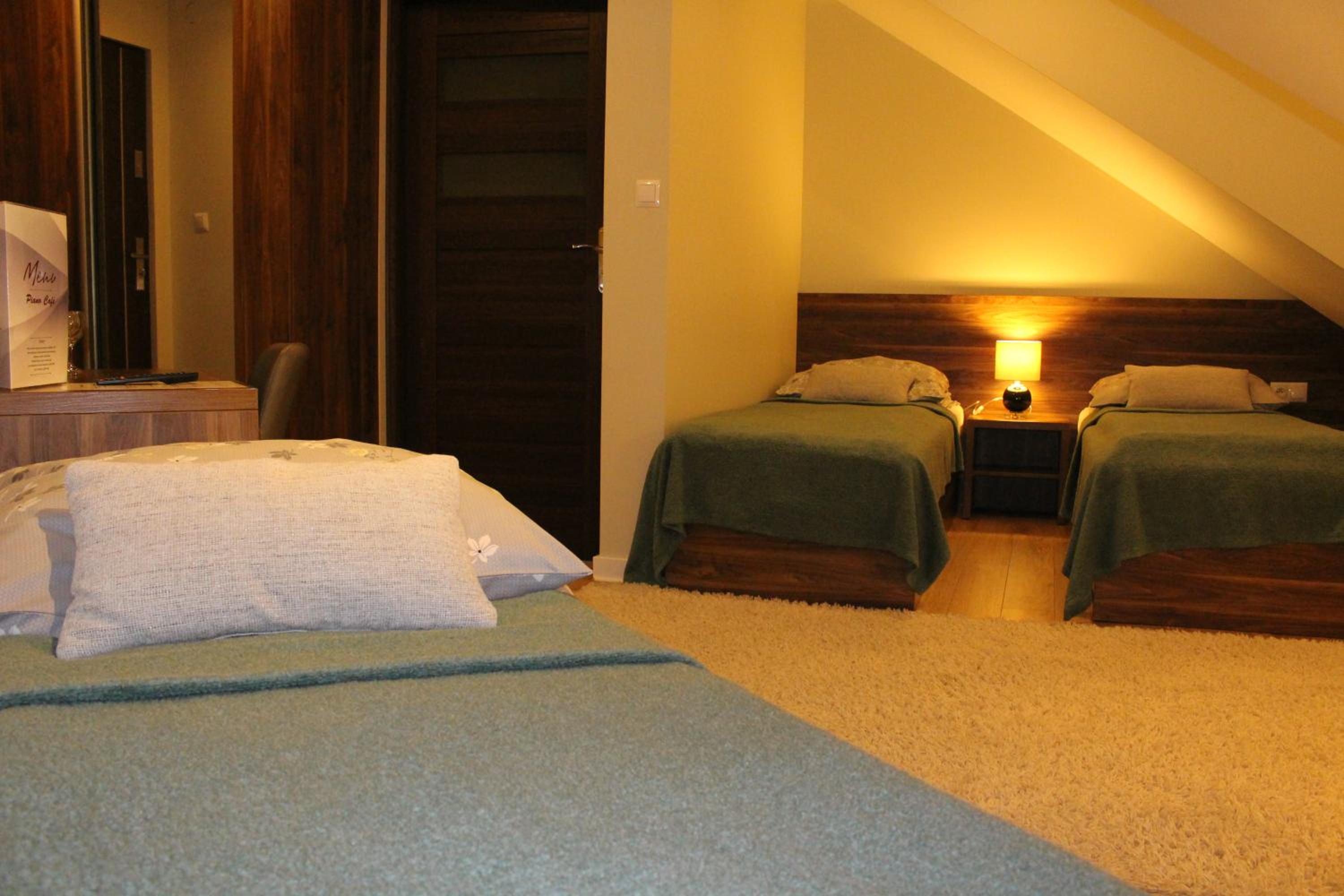 Triple Room with Private Bathroom photo 1